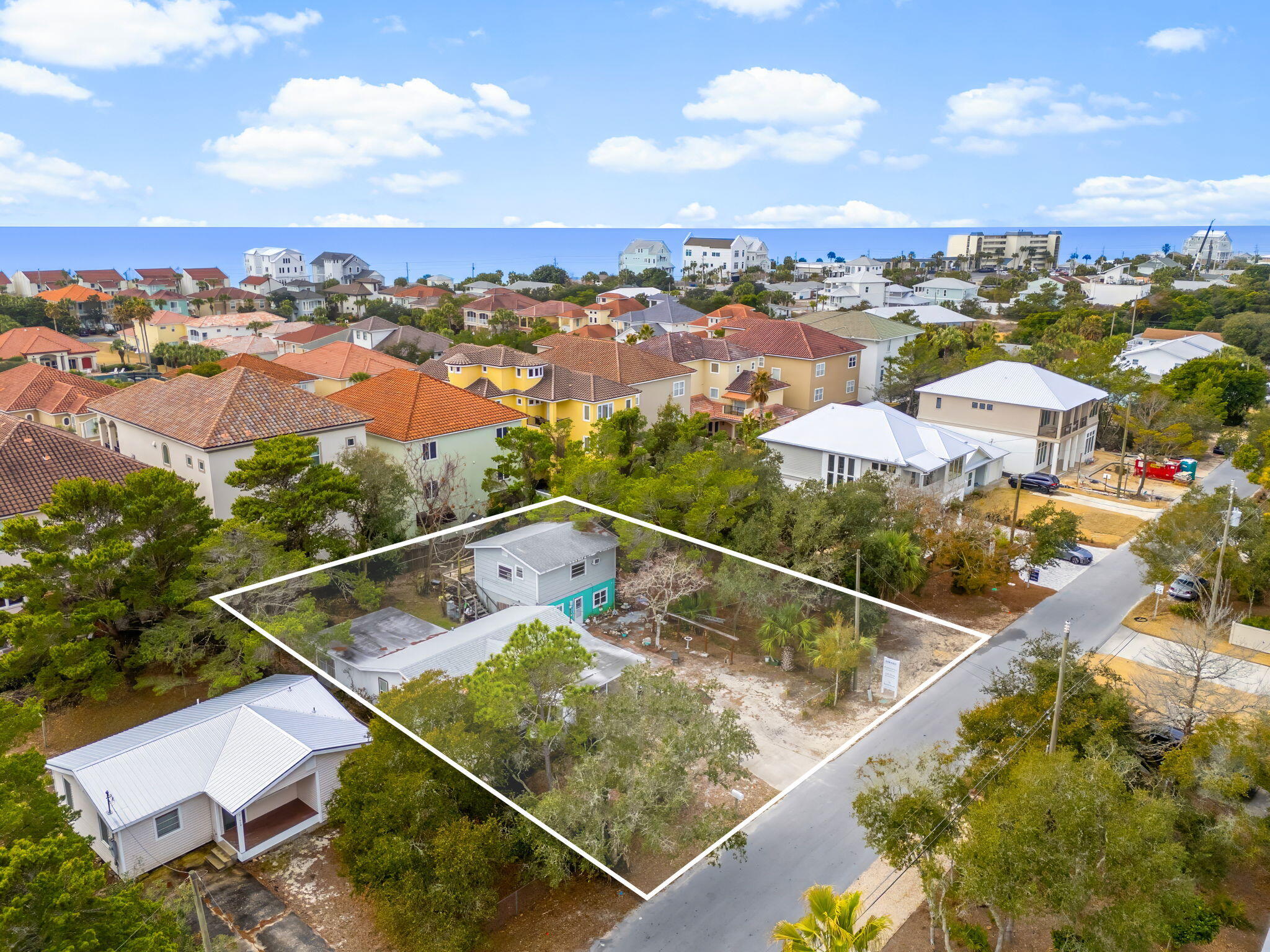 RIVIERA BEACH - Land