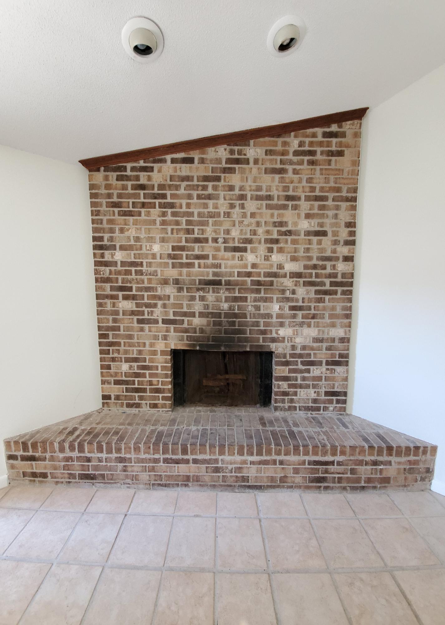 BELL-BROOK ESTATES 1ST ADDN - Residential