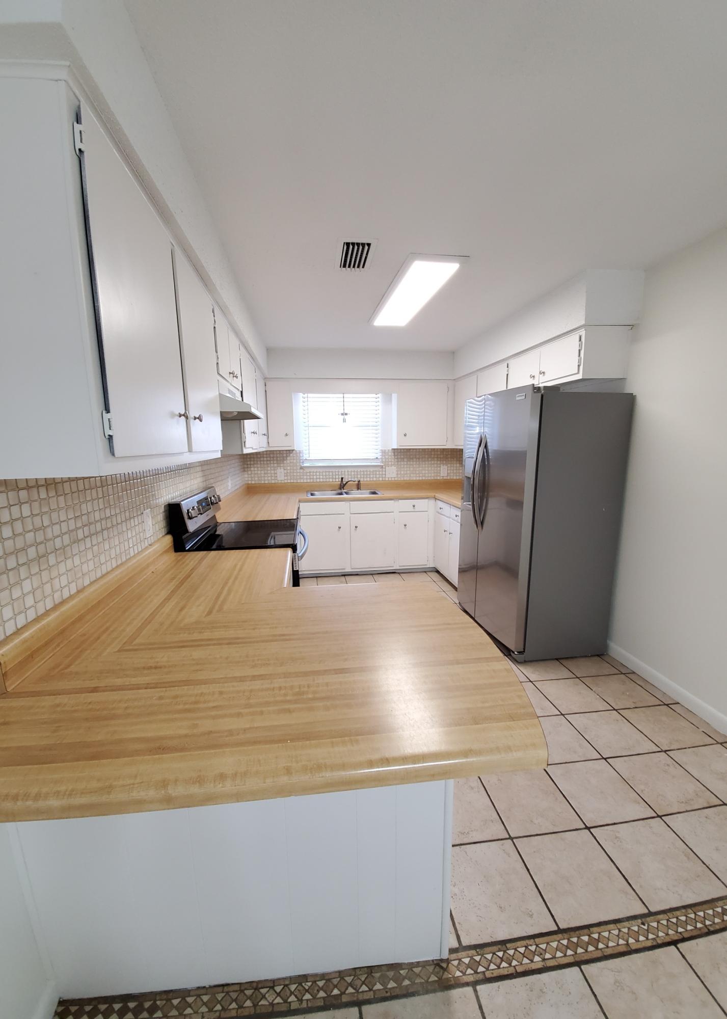 BELL-BROOK ESTATES 1ST ADDN - Residential