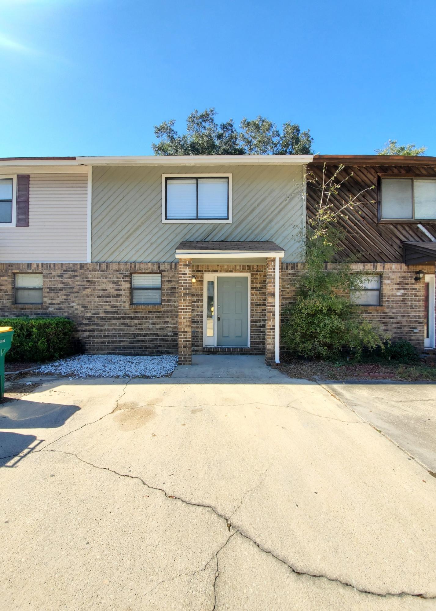 BELL-BROOK ESTATES 1ST ADDN - Residential