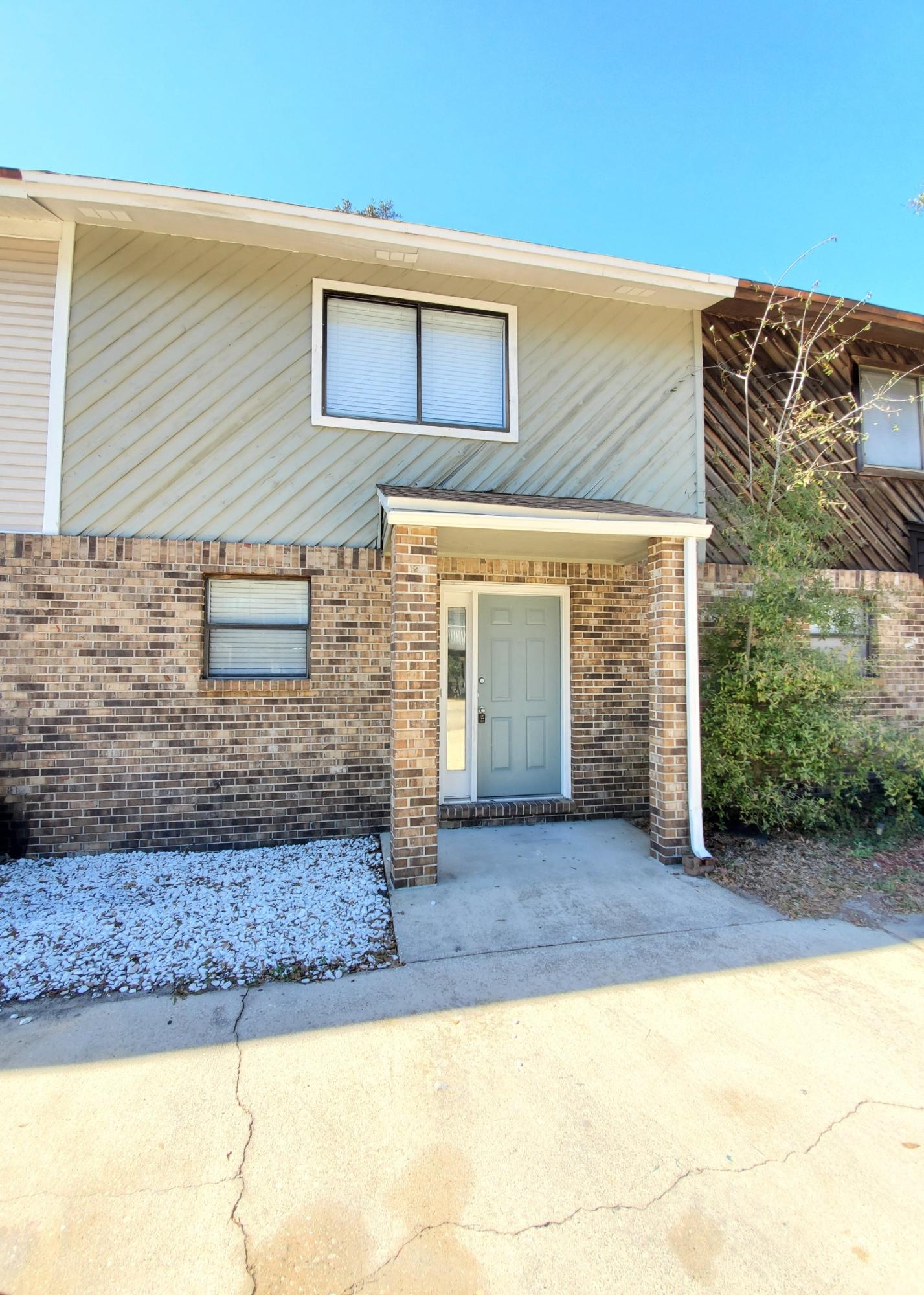 BELL-BROOK ESTATES 1ST ADDN - Residential