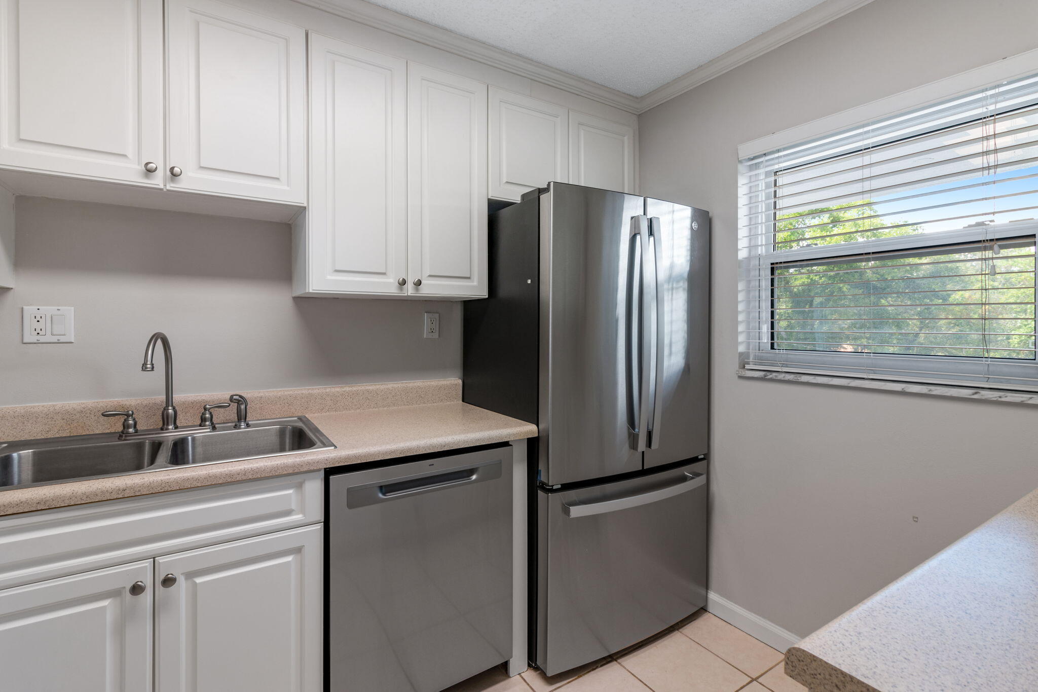 CENTURY PARK WEST - Residential Lease