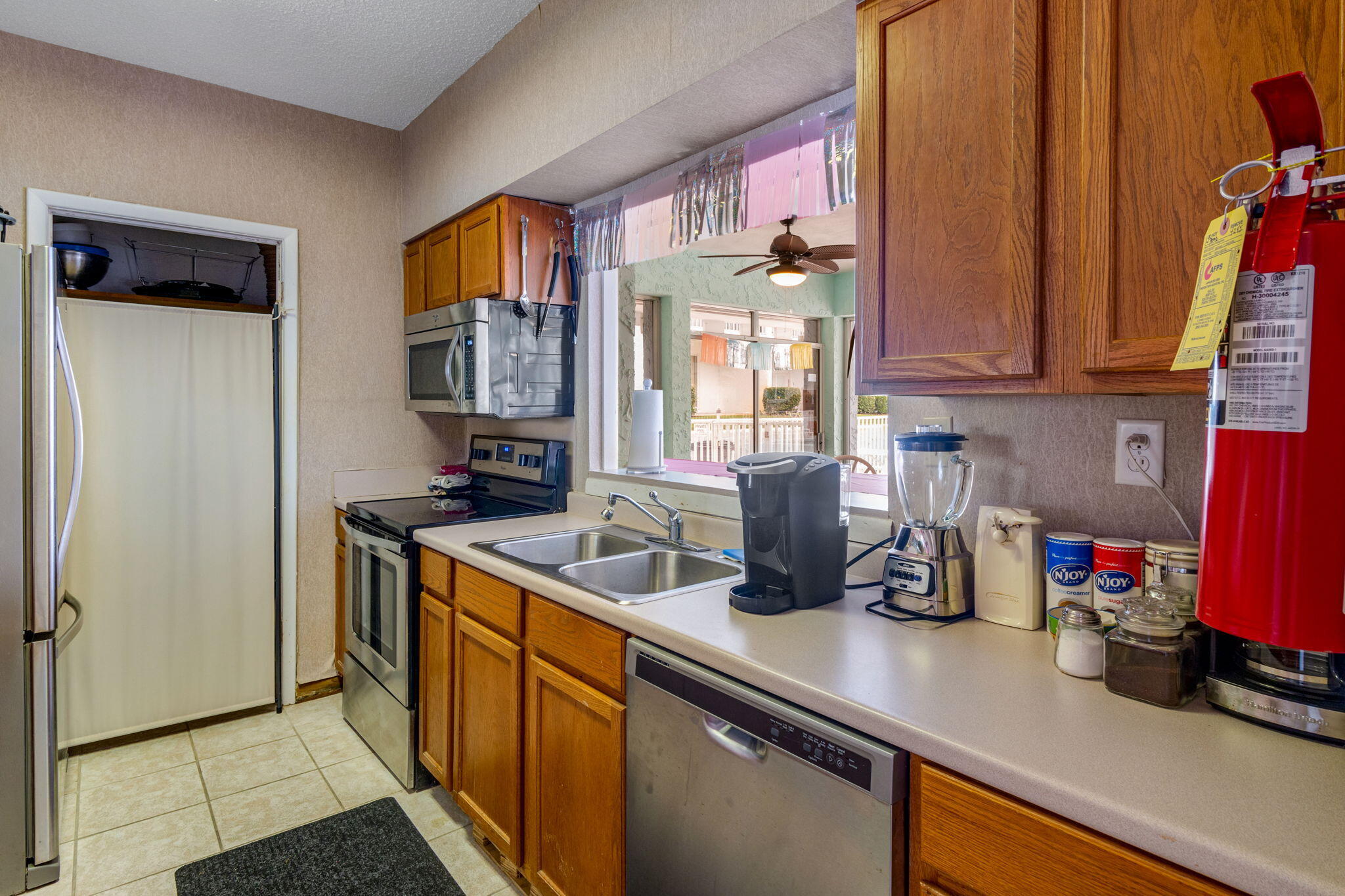 CENTURY PARK WEST - Residential Lease