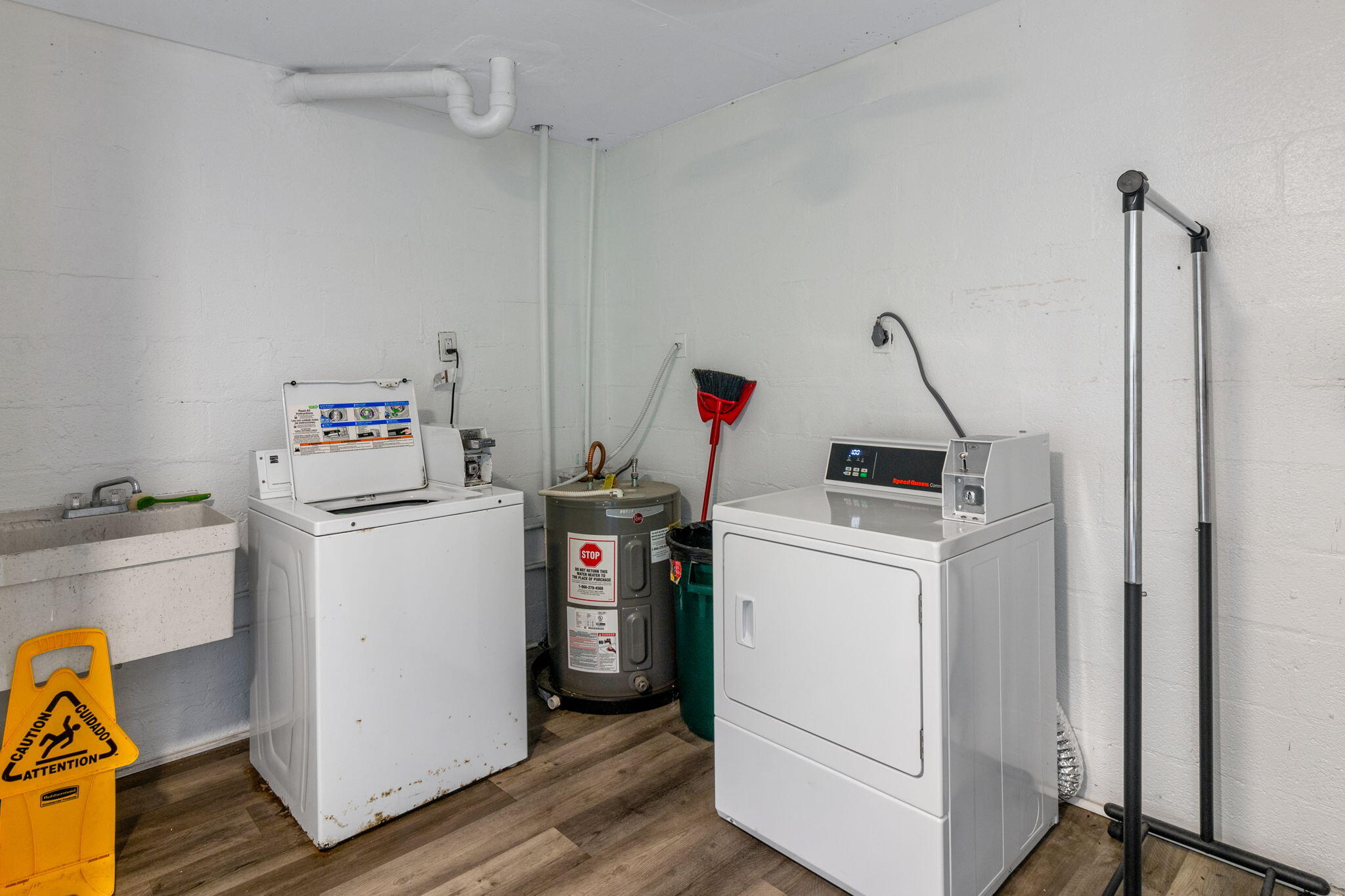CENTURY PARK WEST - Residential Lease