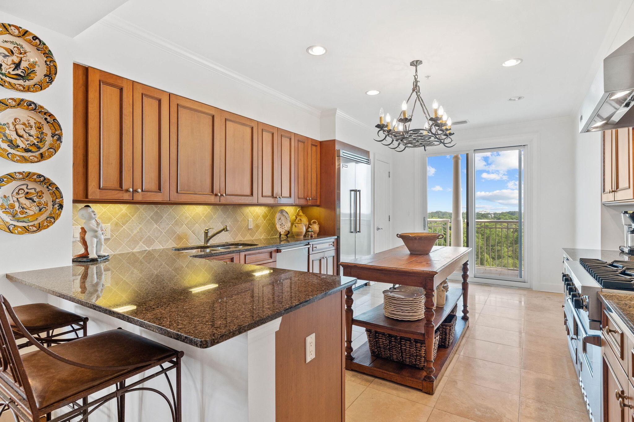 ONE WATER PLACE - Residential