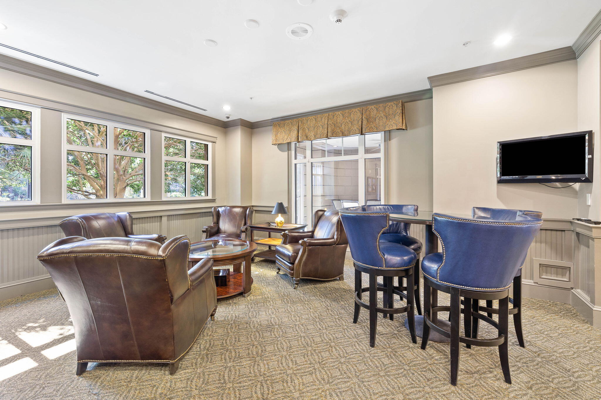 ONE WATER PLACE - Residential