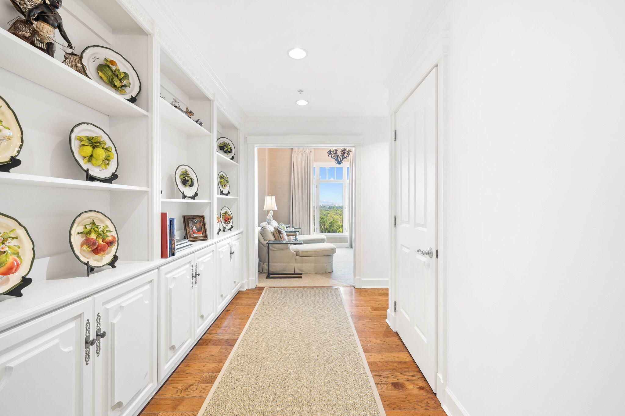 ONE WATER PLACE - Residential