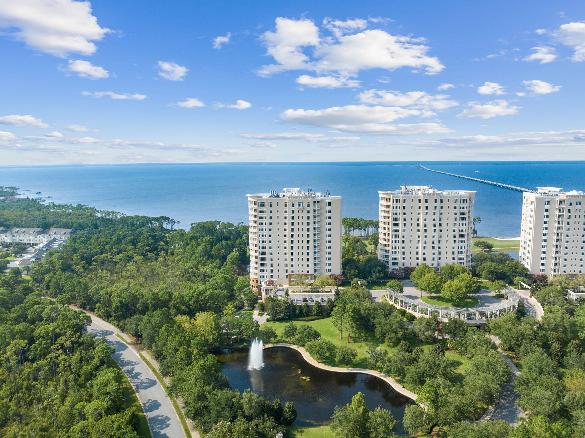 ONE WATER PLACE - Residential