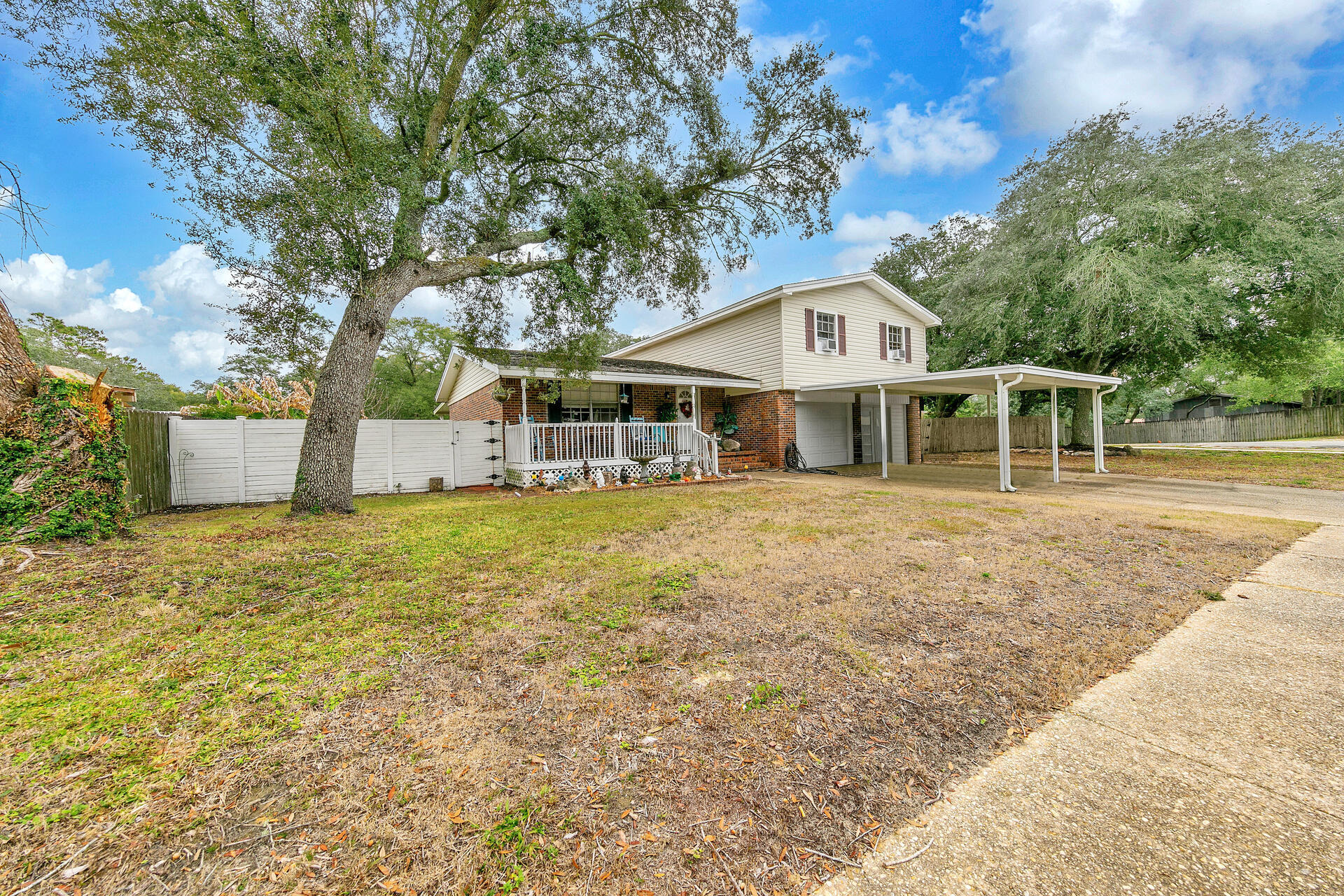 BERKSHIRE WOODS - Residential