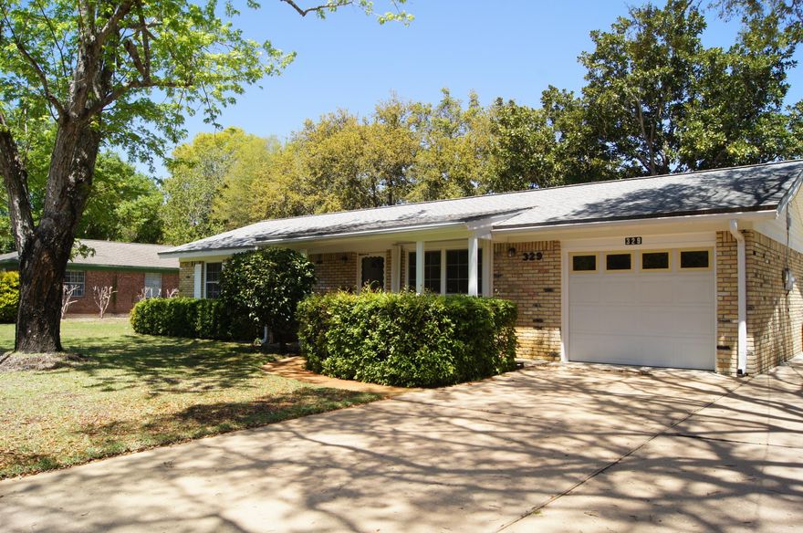 Excellent location! A cozy three bedroom home in the heart of Fort Walton Beach. Close proximity to schools, shopping and public waterfront parks. Interior features include tile flooring in kitchen and baths, large family room with fireplace, kitchen with breakfast nook, one car garage, and large fenced back yard with workshop/storage. New roof 2005, inside paint 2013, workshop yard building has electricity. Well maintained same owner occupant since 1969. This home is the perfect primary residence!