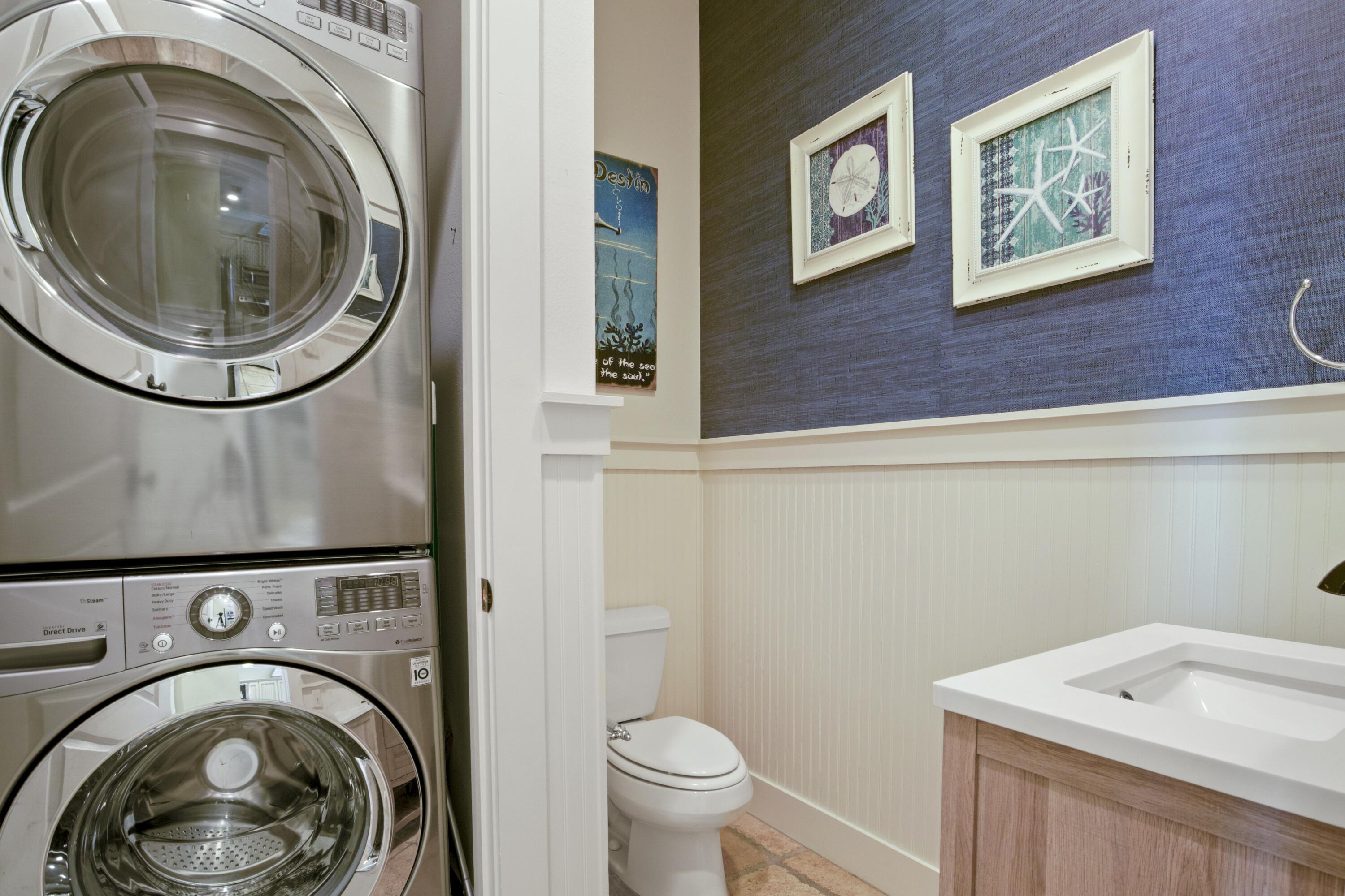 BUNGALOS AT SANDESTIN - Residential