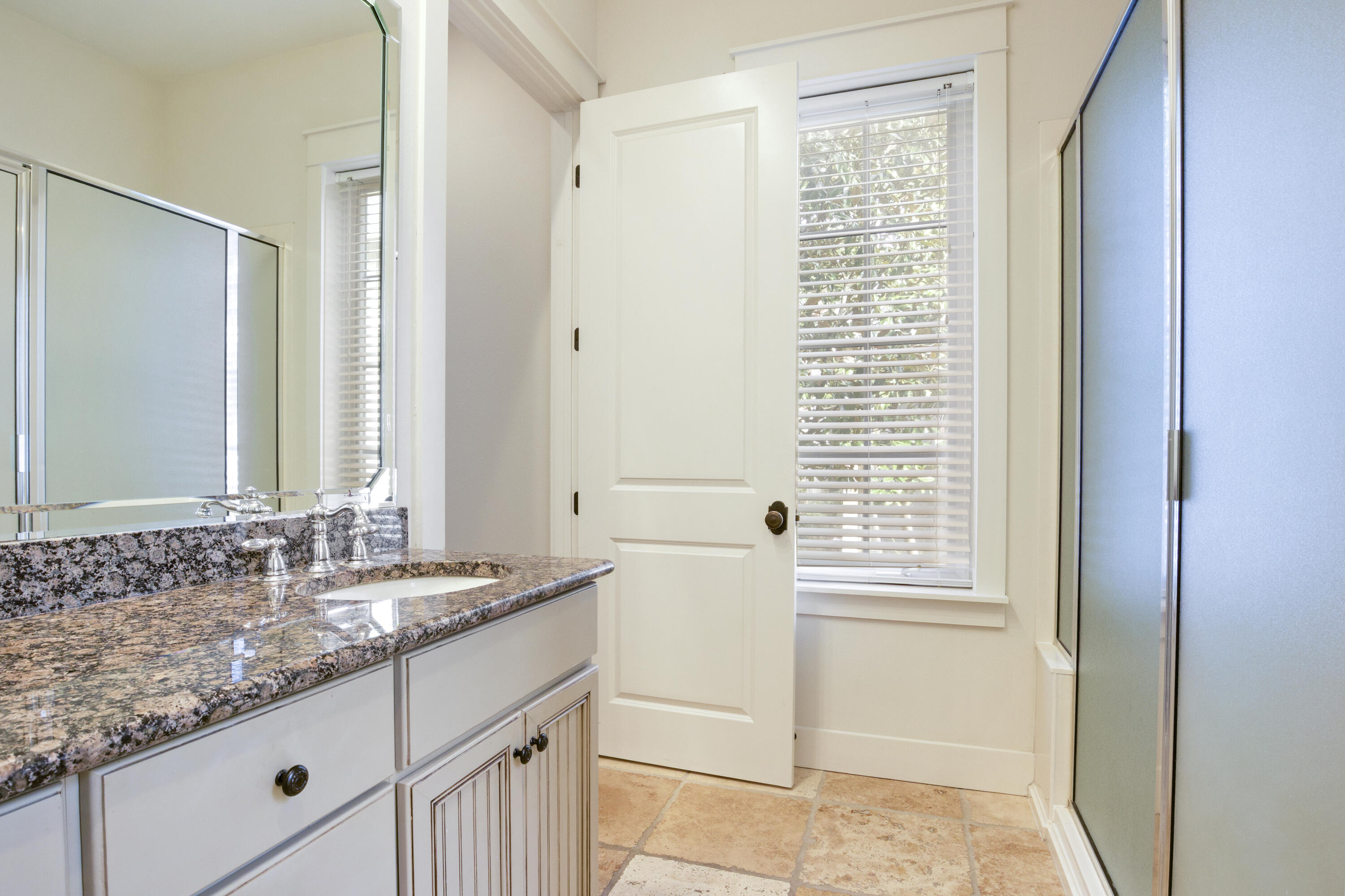 BUNGALOS AT SANDESTIN - Residential