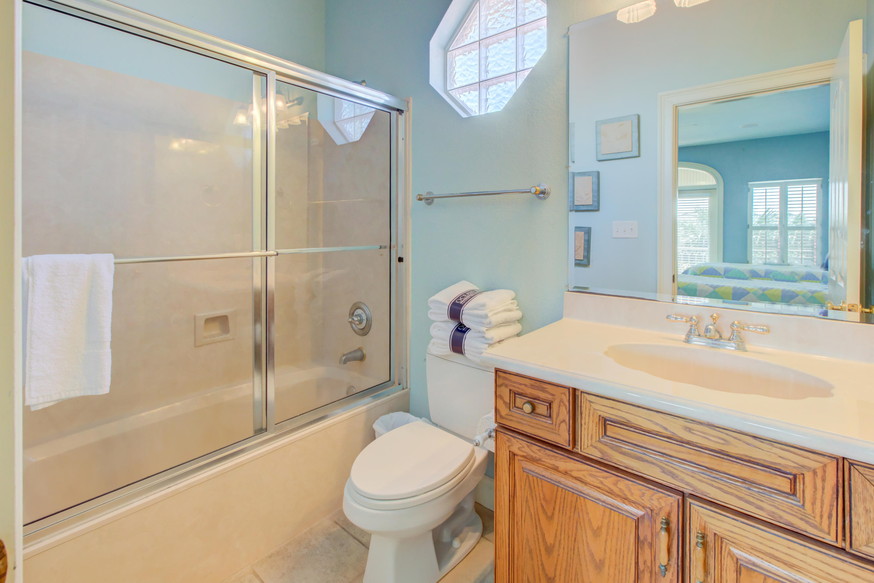 CRYSTAL SHORES - Residential