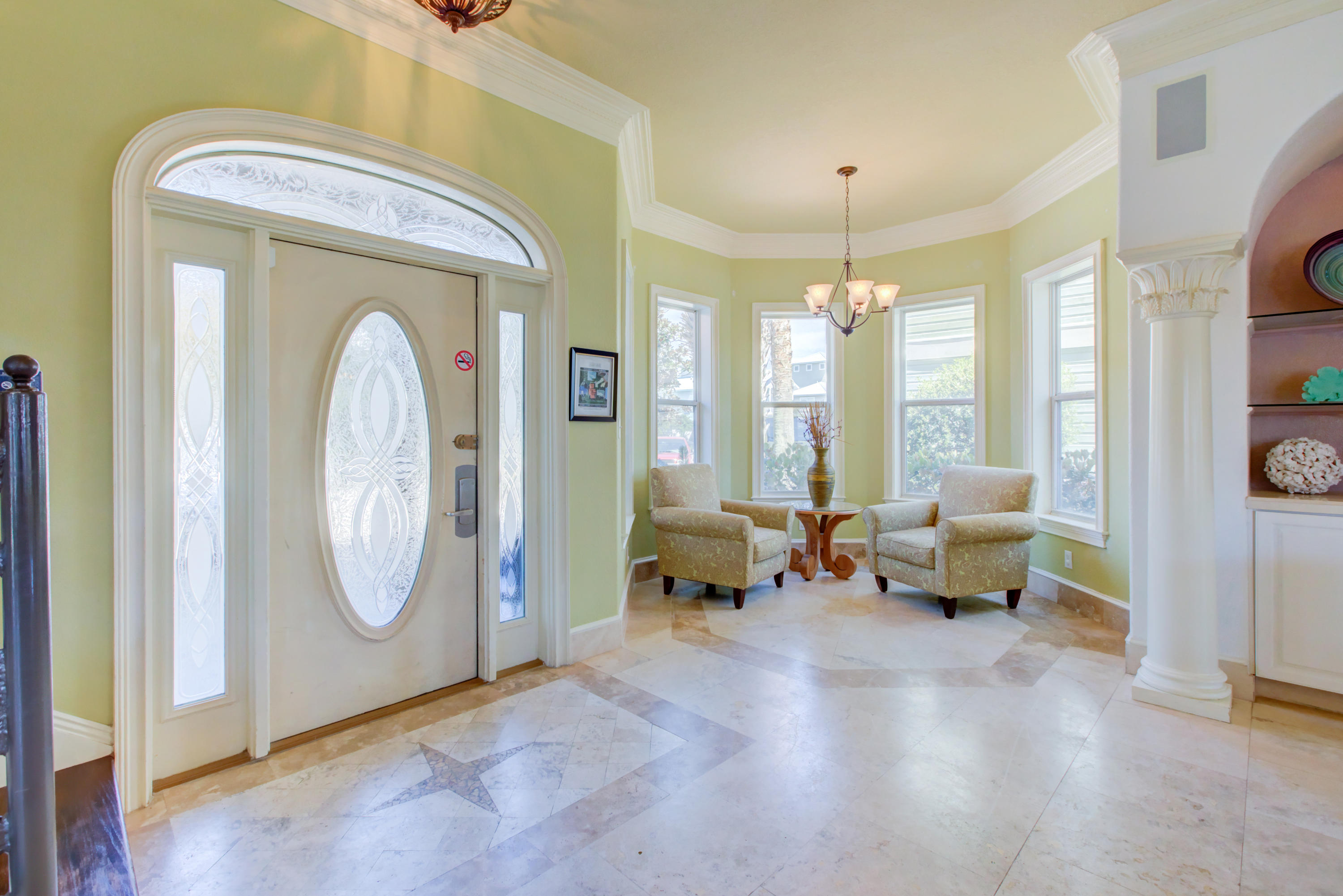 CRYSTAL SHORES - Residential