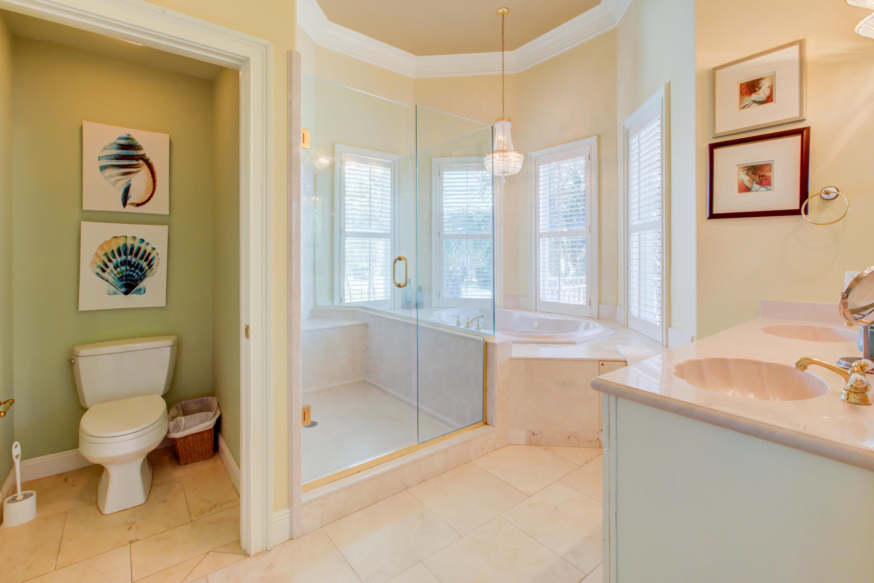 CRYSTAL SHORES - Residential