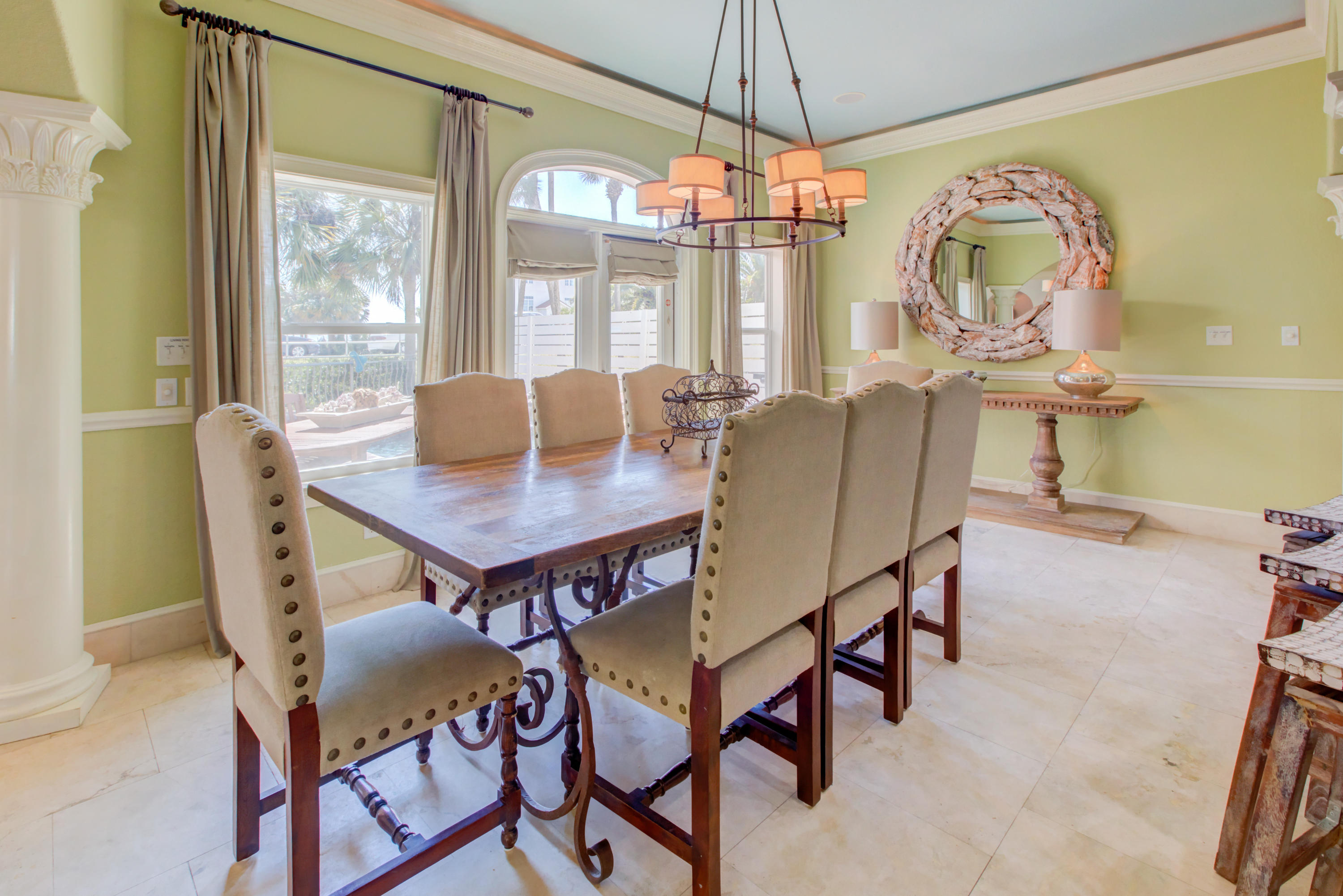 CRYSTAL SHORES - Residential