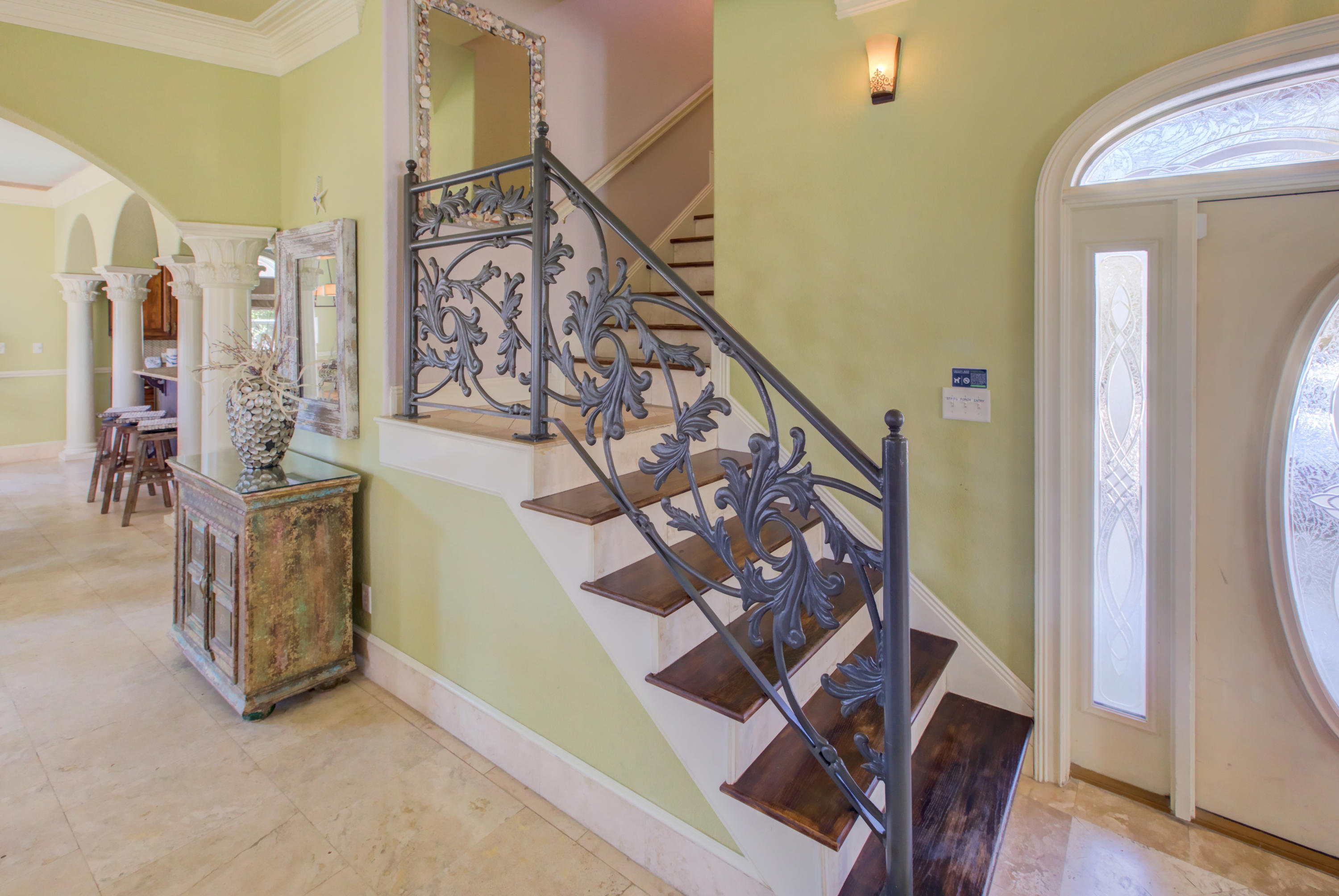 CRYSTAL SHORES - Residential