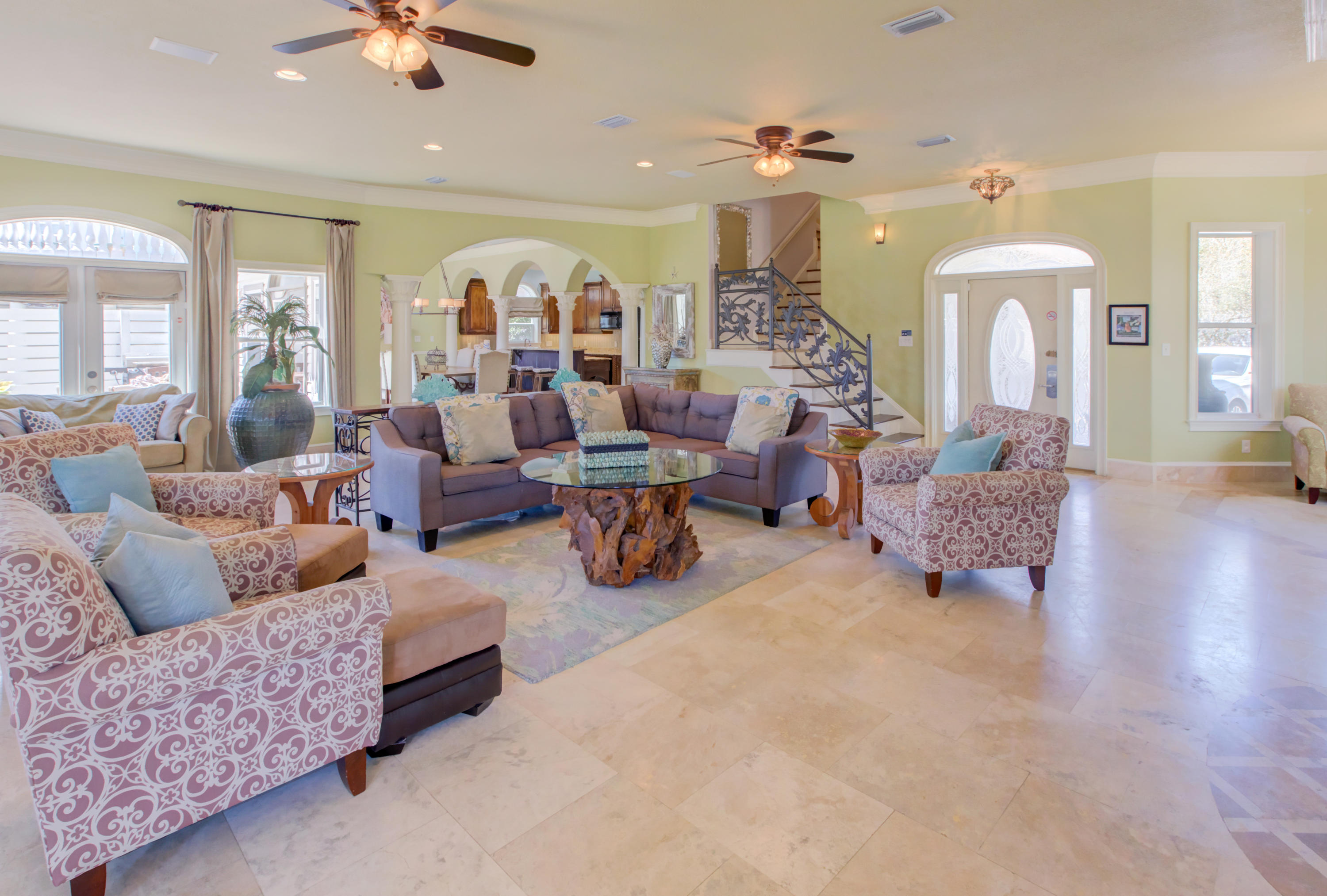 CRYSTAL SHORES - Residential