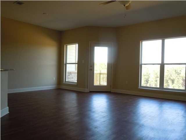 ARBOR LAKE - Residential