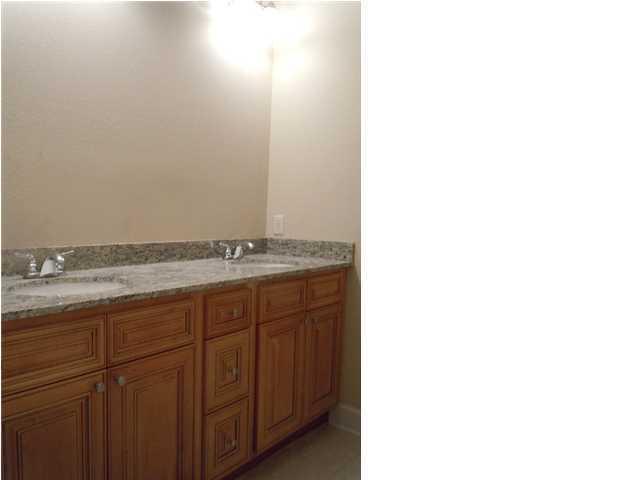 ARBOR LAKE - Residential