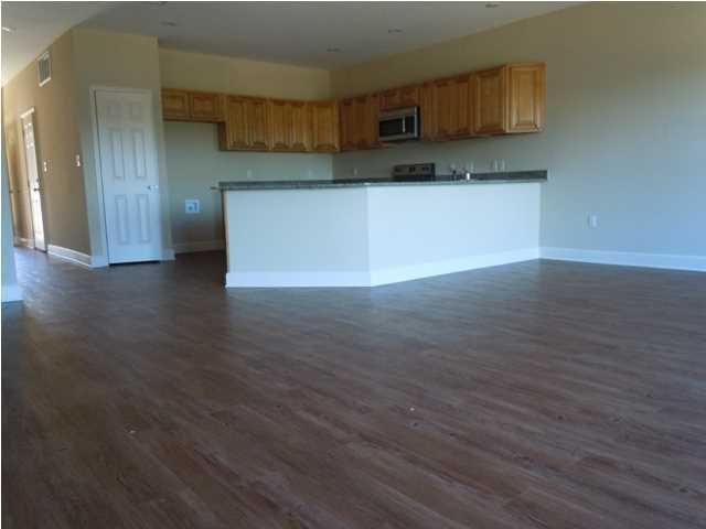 ARBOR LAKE - Residential