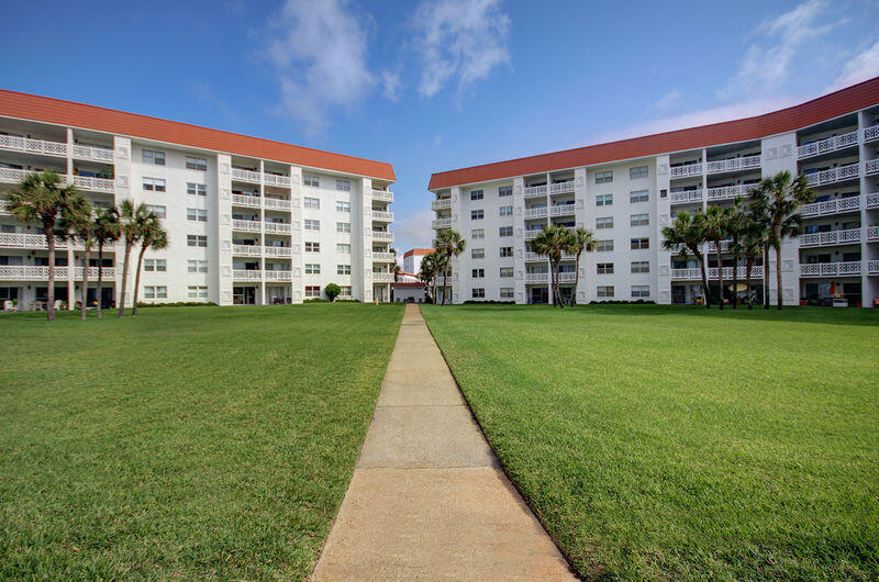 EL MATADOR CONDO - Residential