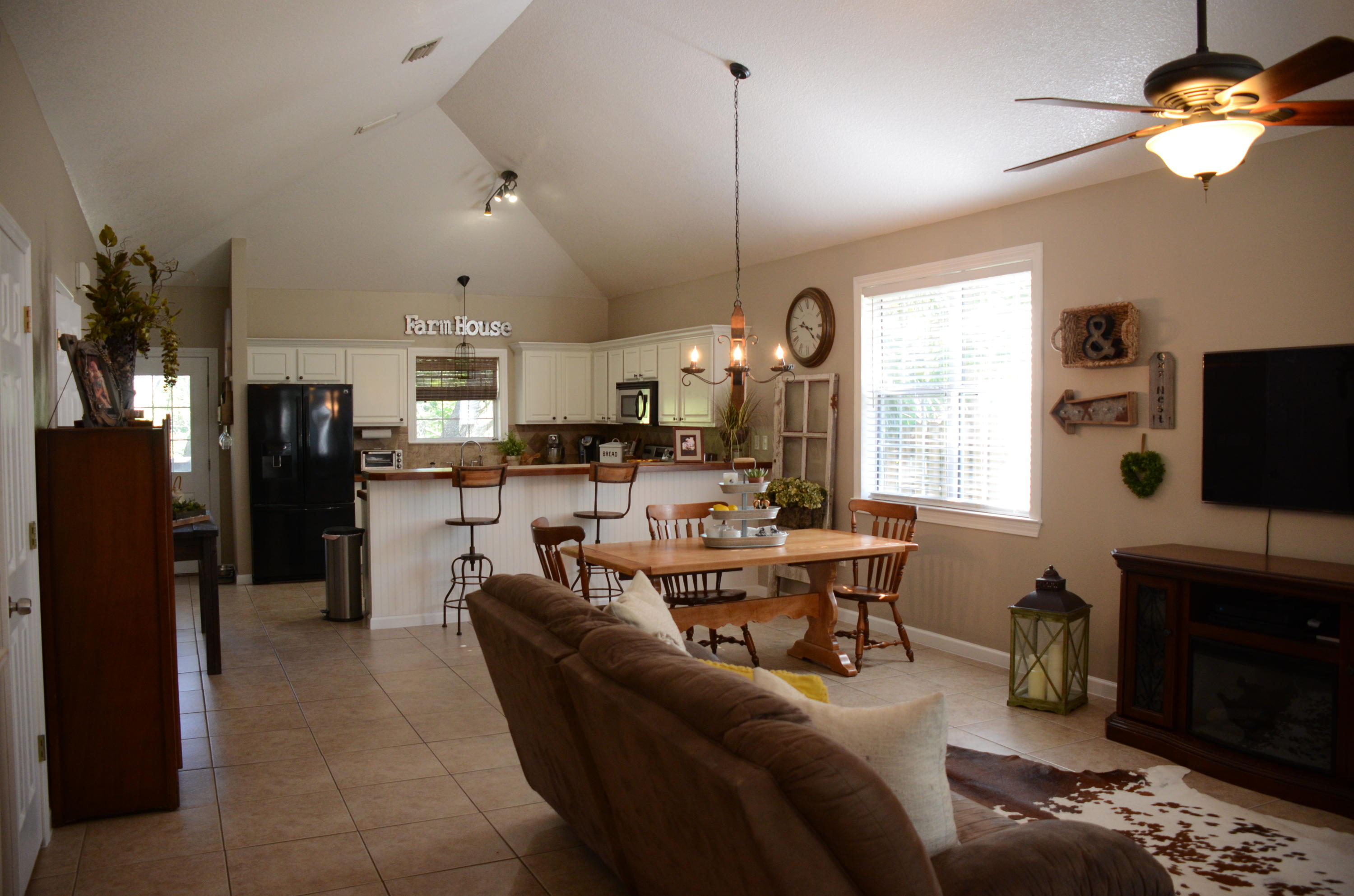 FLORIDA HEIGHTS - Residential