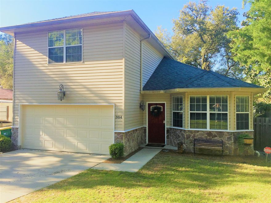 Open concept house with good size bedrooms and lots of windows for natural light. Home features include alarm system, Nest thermostat, pex plumbing and spray foam insulation for great home efficiency. Master downstairs with brand new laminate wood floors in room and closet. Master bath has a jetted tub and seperate shower. Great size laundry room and a big backyard that is fenced with a slide built onto back deck going into kids play area. Great family home just walking distance from Edge elementary school. Owner is a licensed real estate agent.