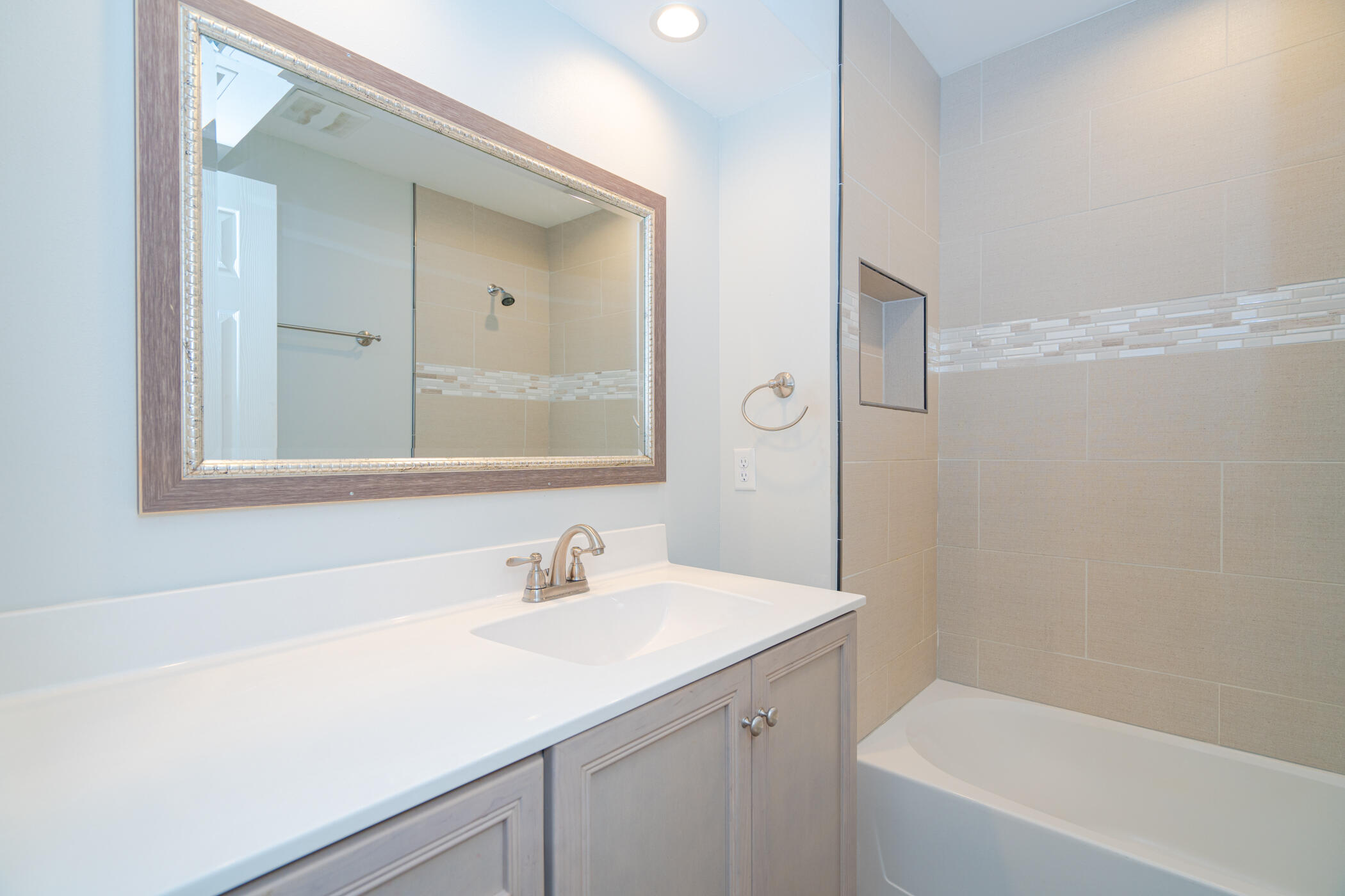 CHATEAU BY THE SEA - Residential