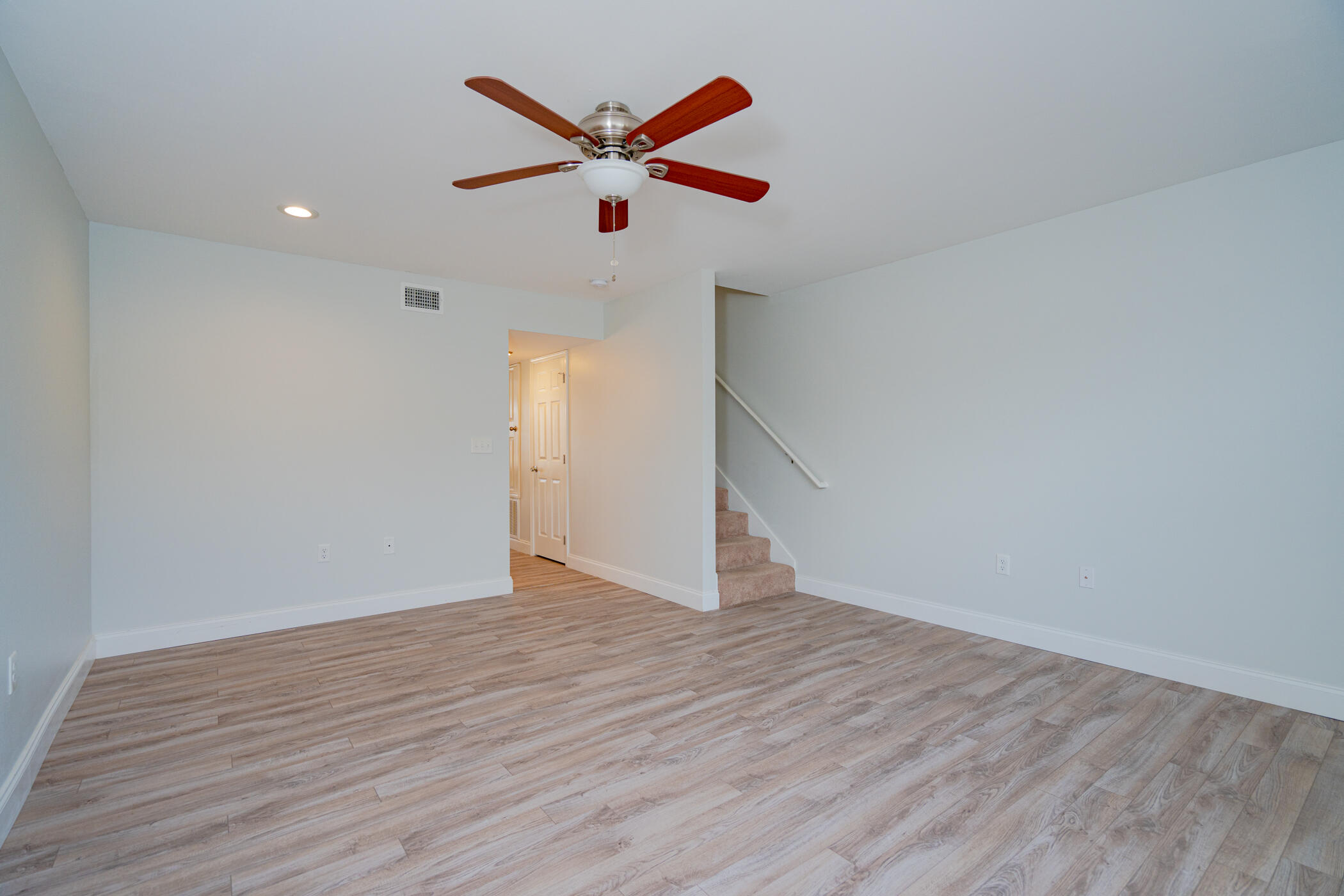 CHATEAU BY THE SEA - Residential