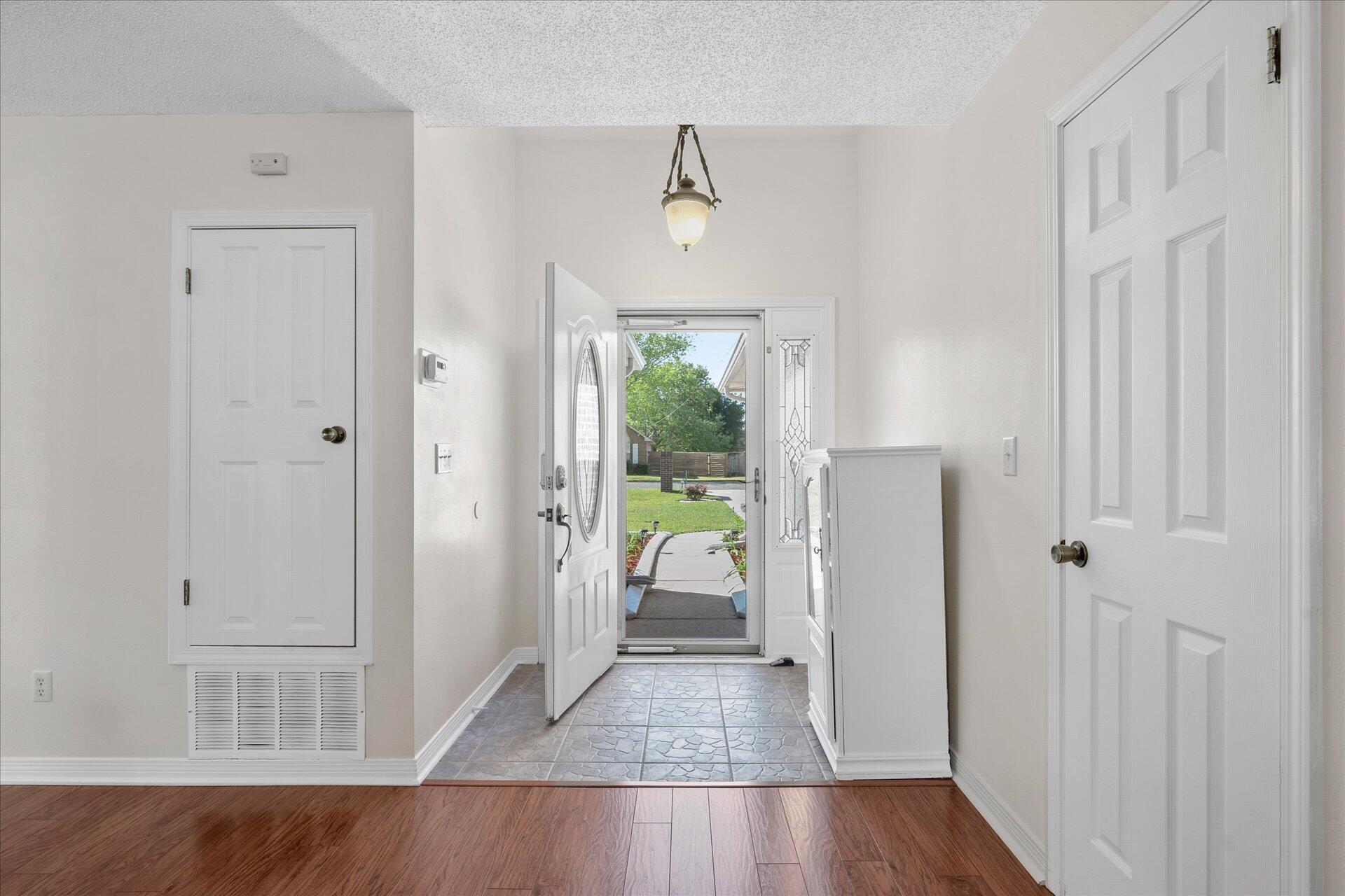COUNTRYVIEW ESTATES - Residential