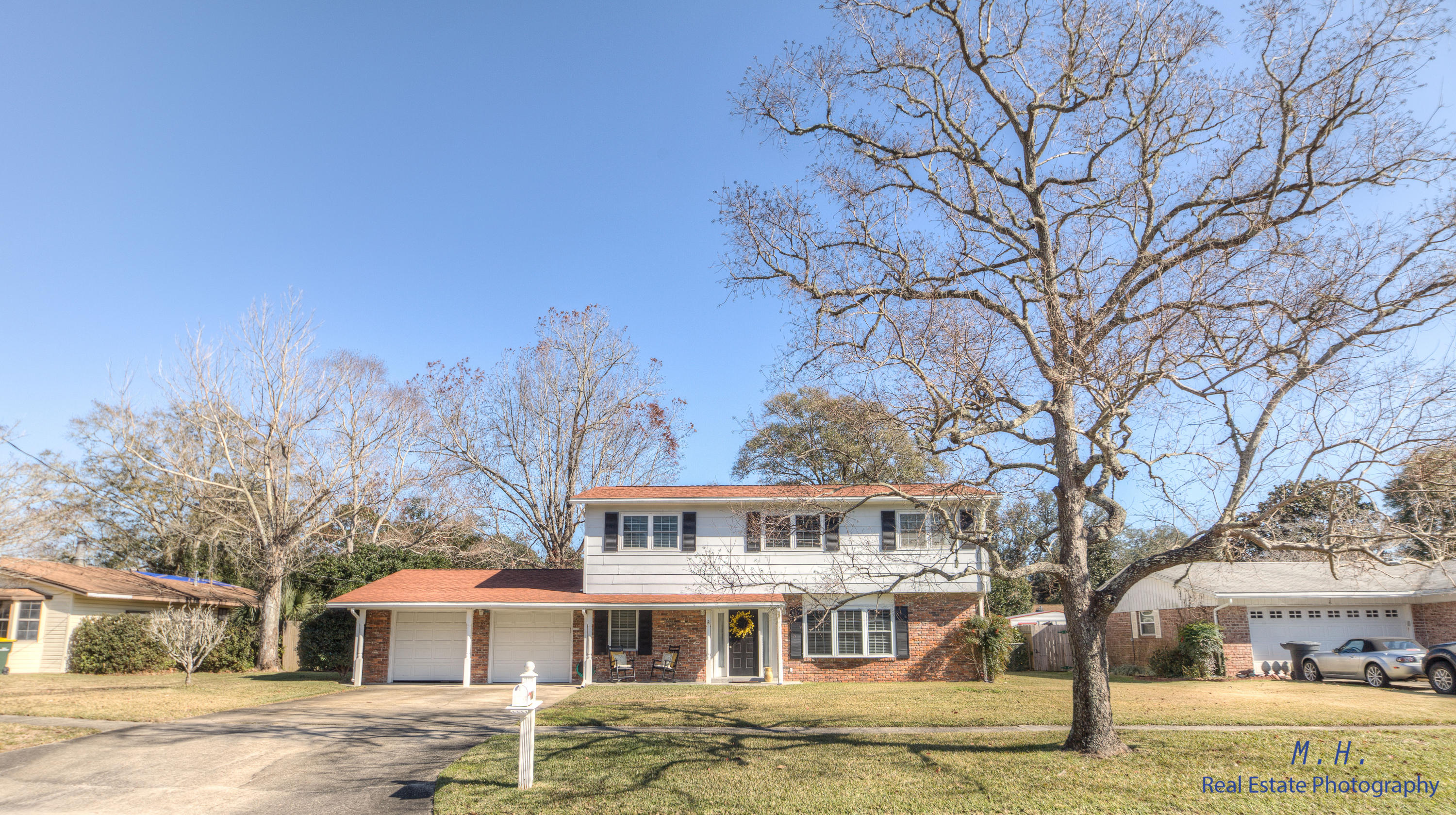 COUNTRY CLUB ESTATES 1ST ADDN - Residential