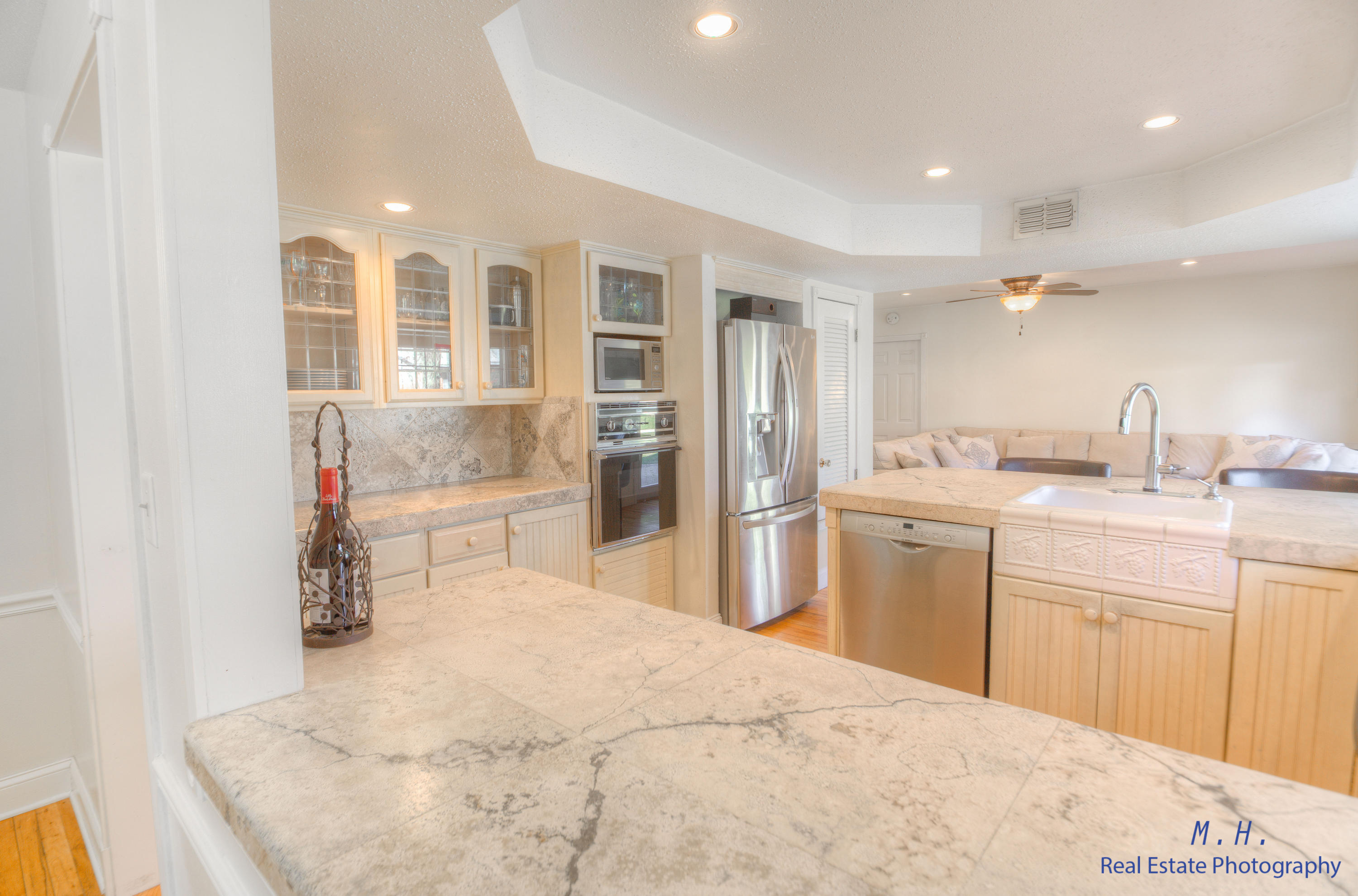 COUNTRY CLUB ESTATES 1ST ADDN - Residential