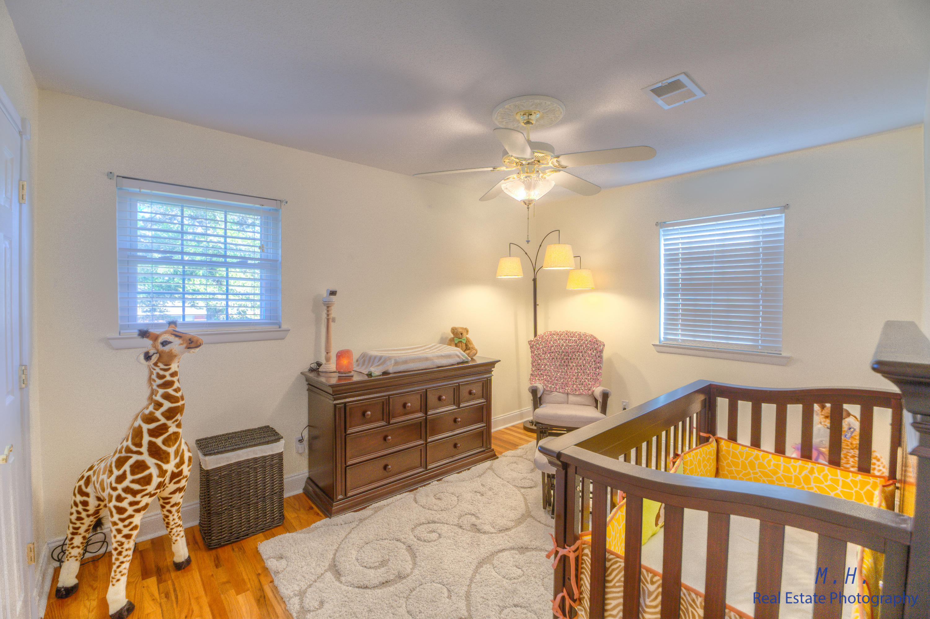 COUNTRY CLUB ESTATES 1ST ADDN - Residential