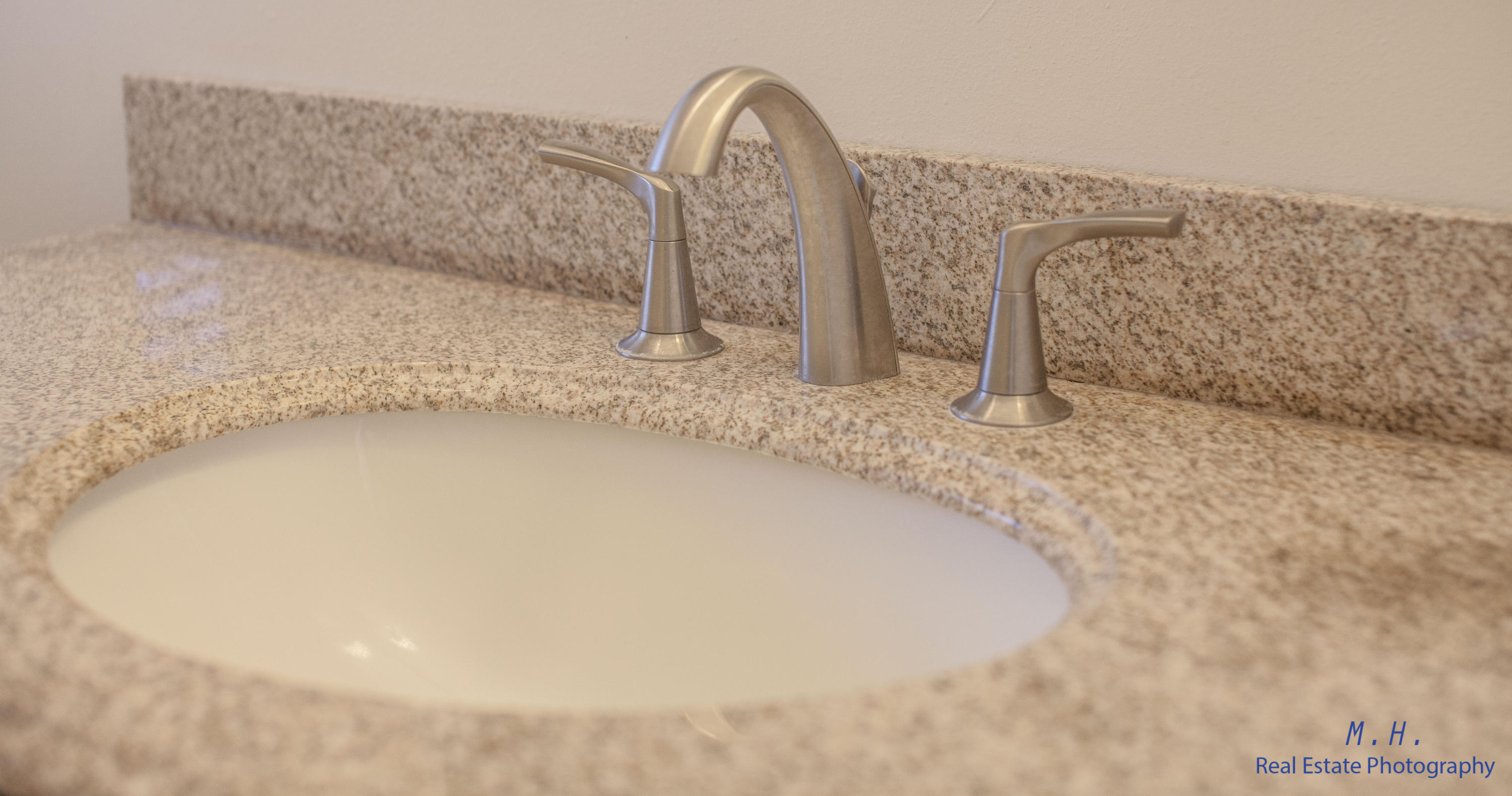 COUNTRY CLUB ESTATES 1ST ADDN - Residential