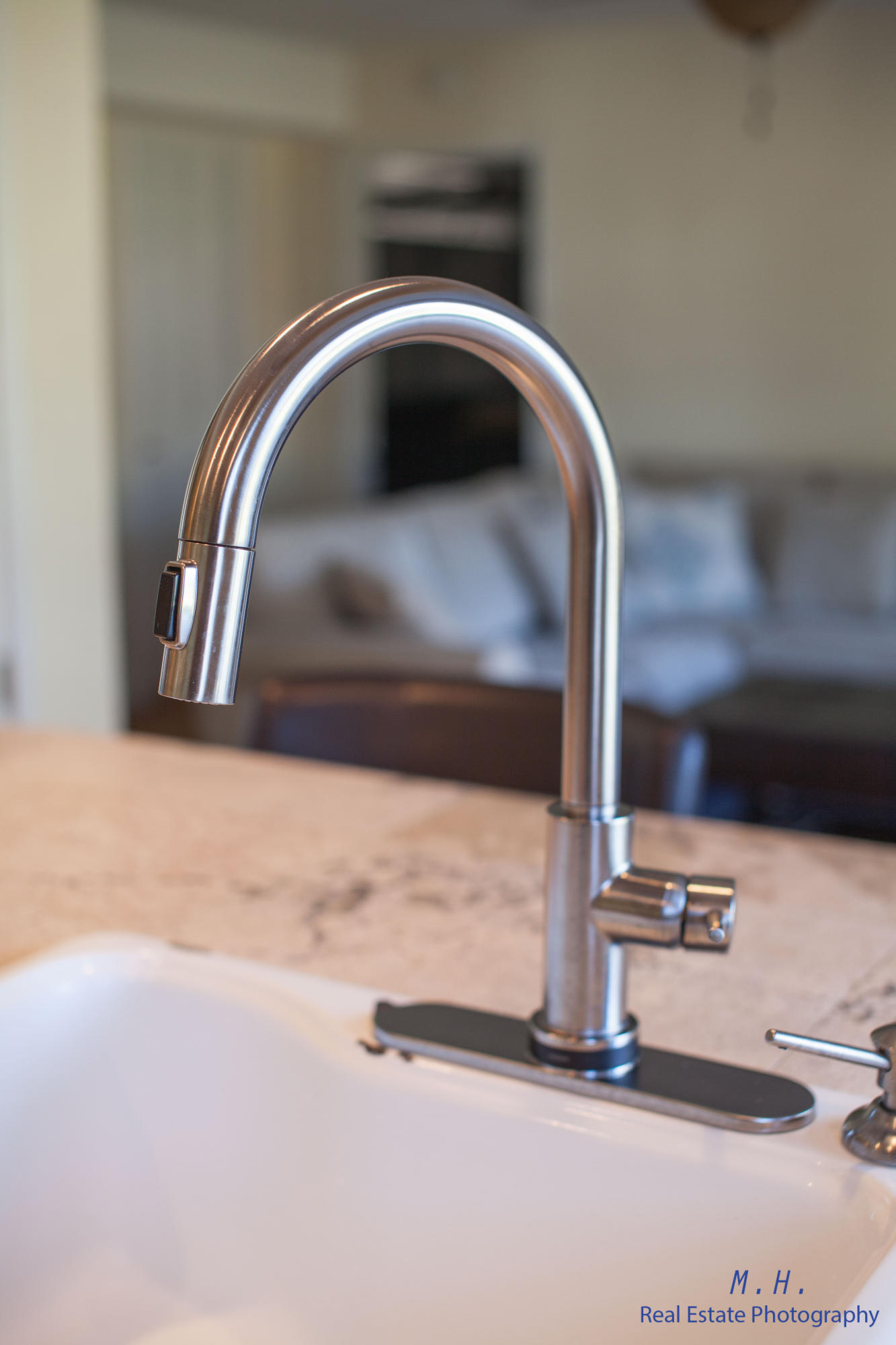 COUNTRY CLUB ESTATES 1ST ADDN - Residential