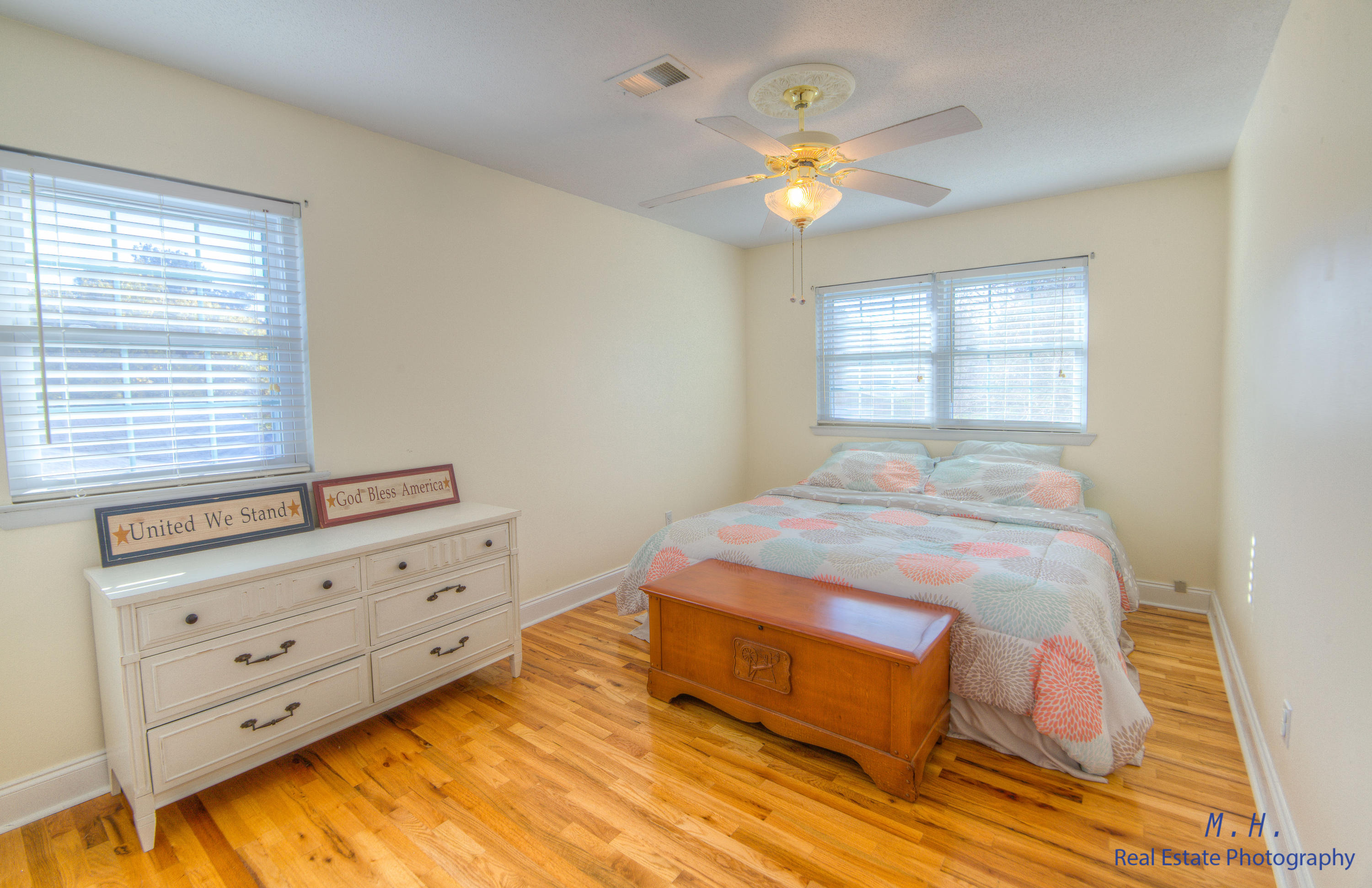 COUNTRY CLUB ESTATES 1ST ADDN - Residential