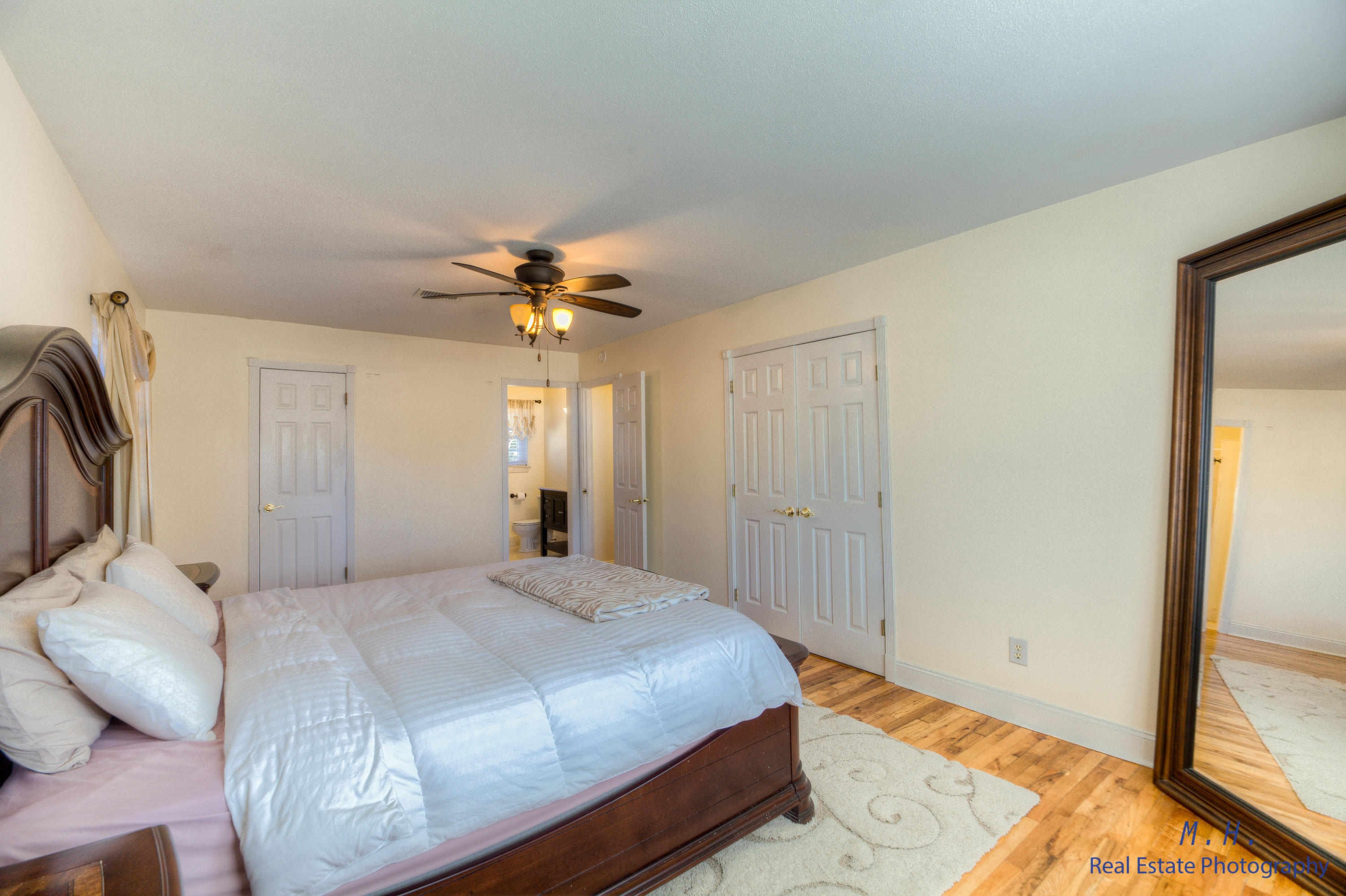 COUNTRY CLUB ESTATES 1ST ADDN - Residential