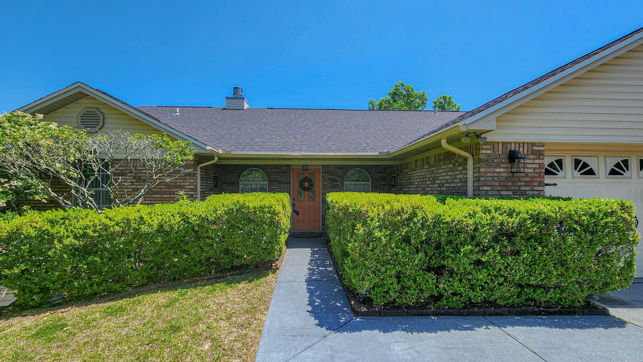 EMERALD POINTE PLAT 1 - Residential