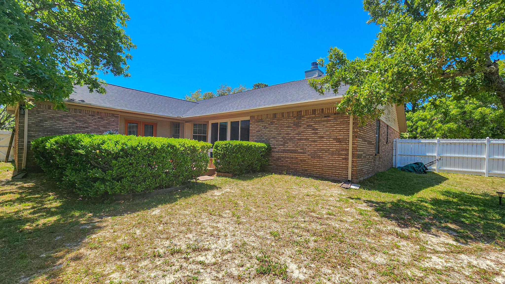 EMERALD POINTE PLAT 1 - Residential