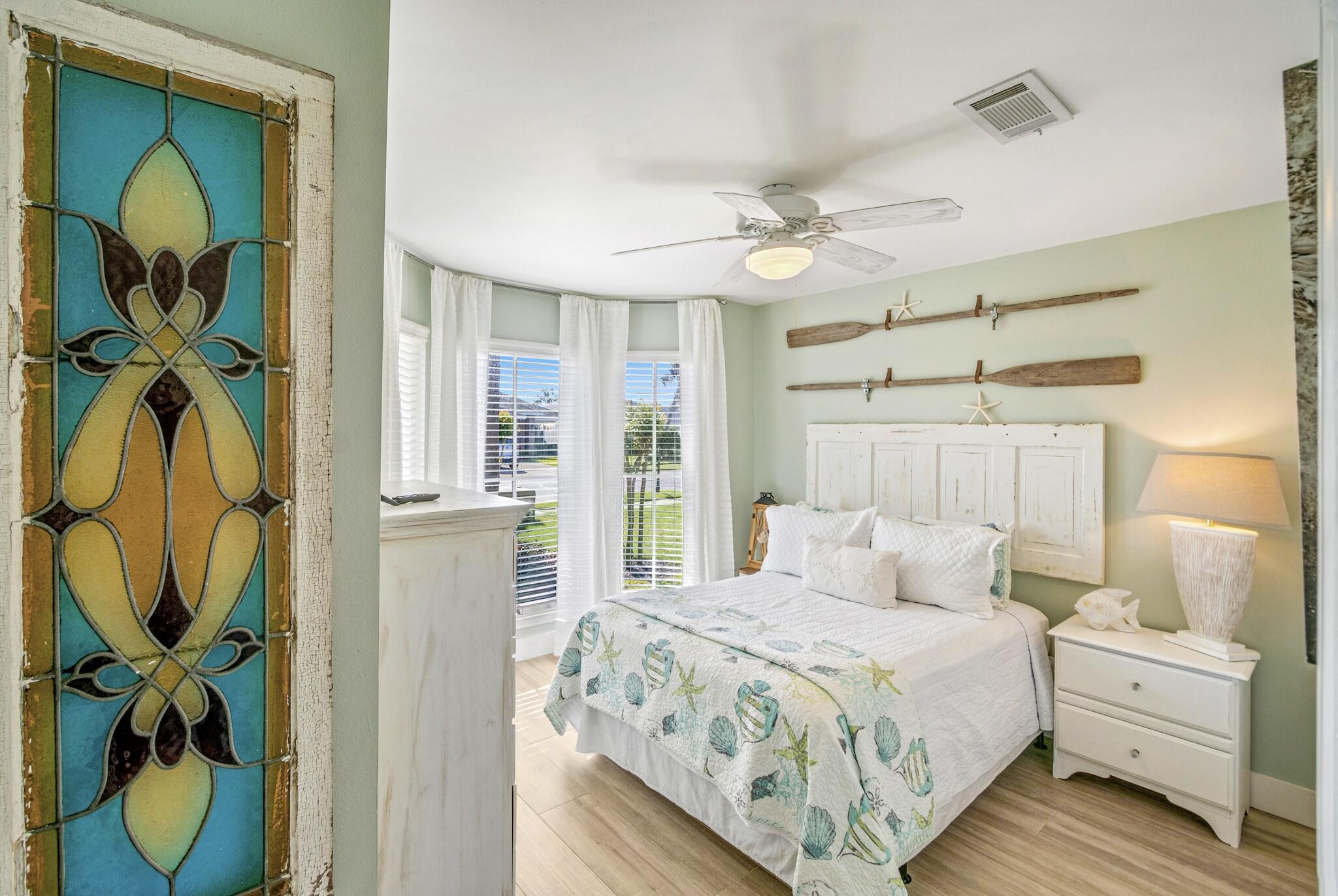 PARADISE RETREAT - Residential