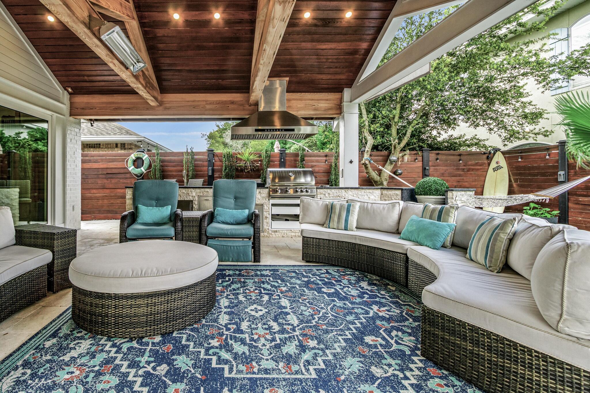 PARADISE RETREAT - Residential