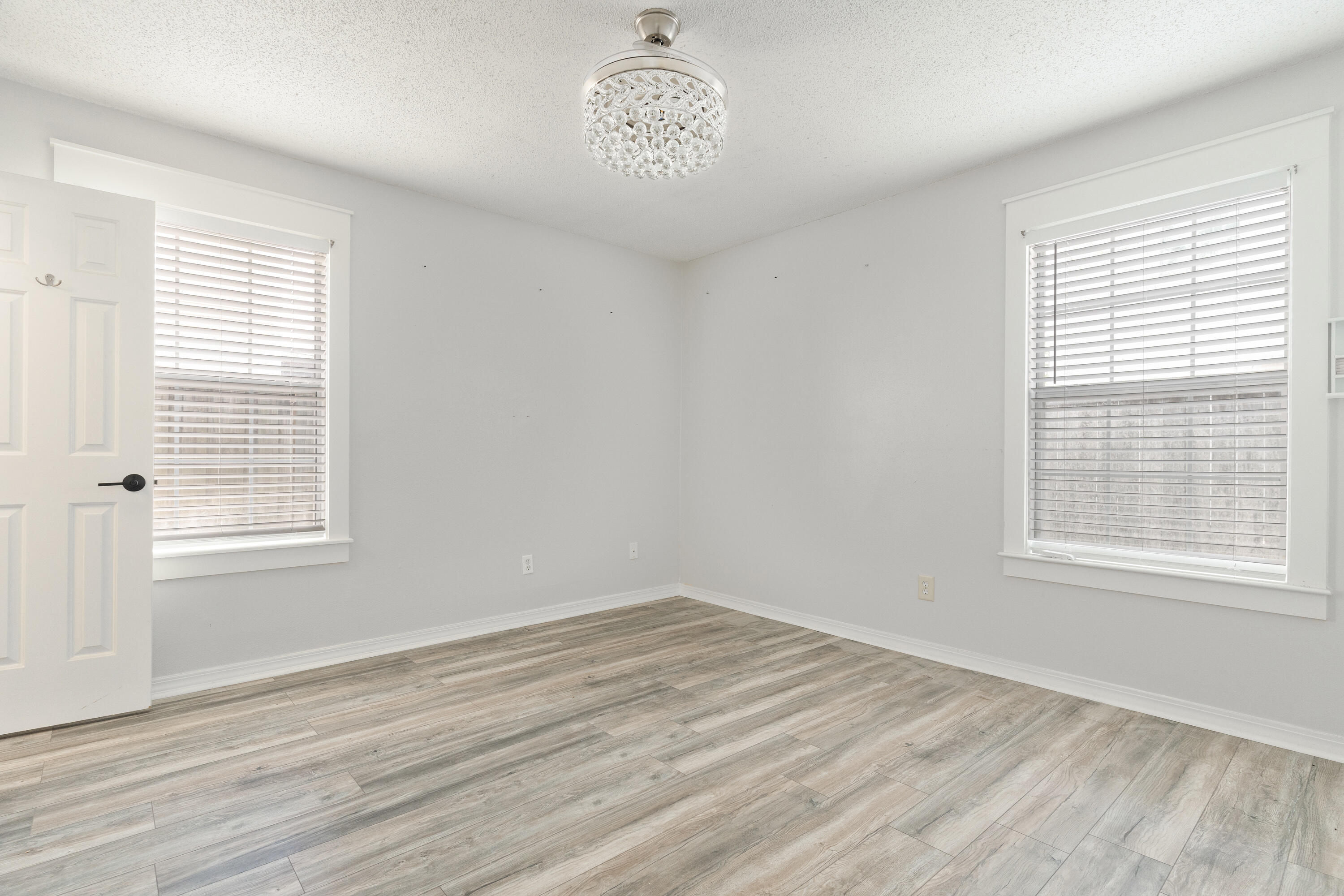 SCRANTON ESTATES - Residential