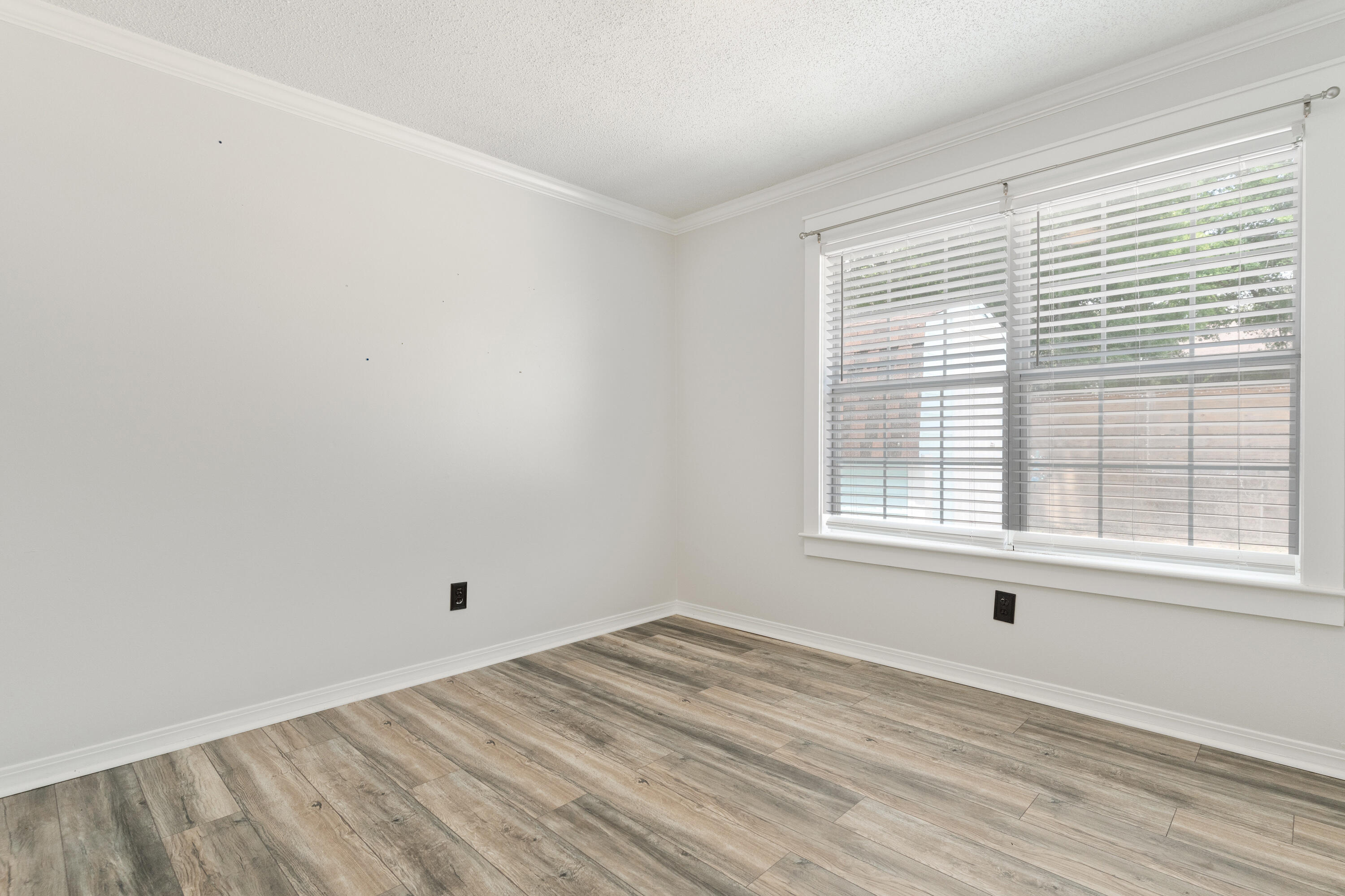 SCRANTON ESTATES - Residential