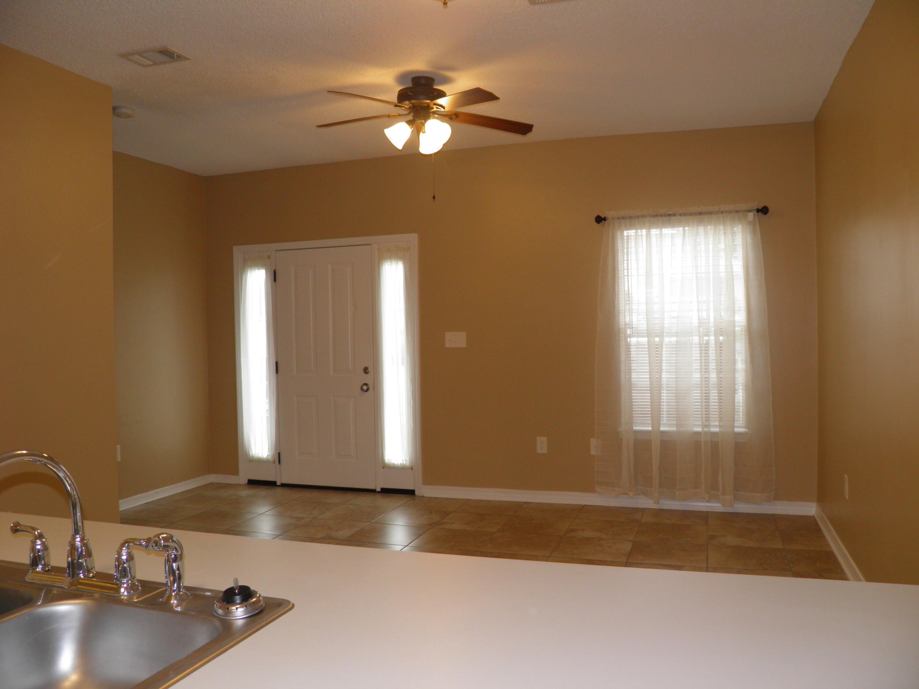 FOREST OAKS PH 1 - Residential Lease