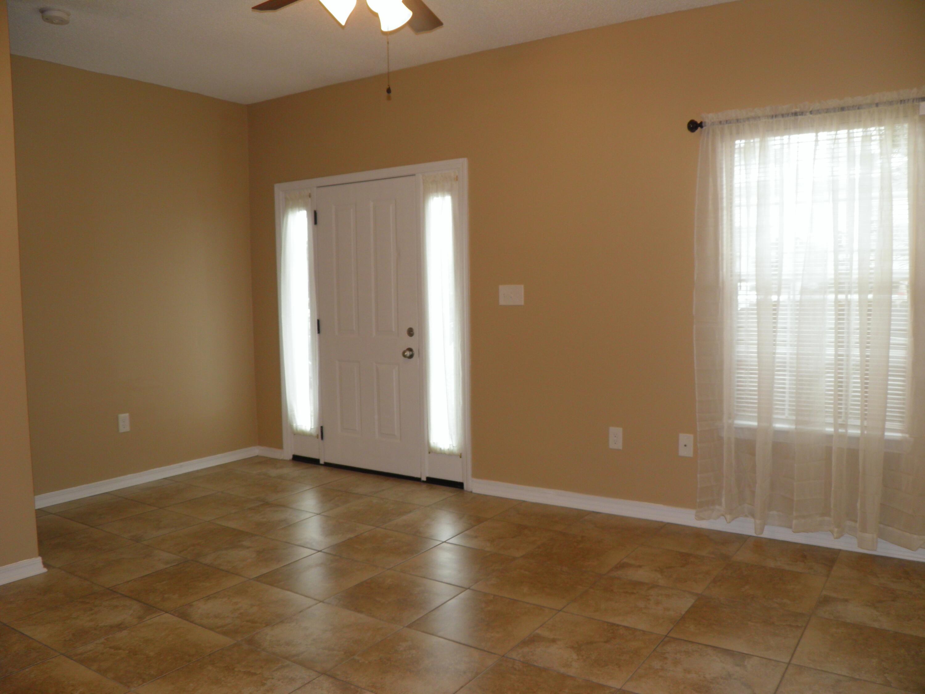 FOREST OAKS PH 1 - Residential Lease