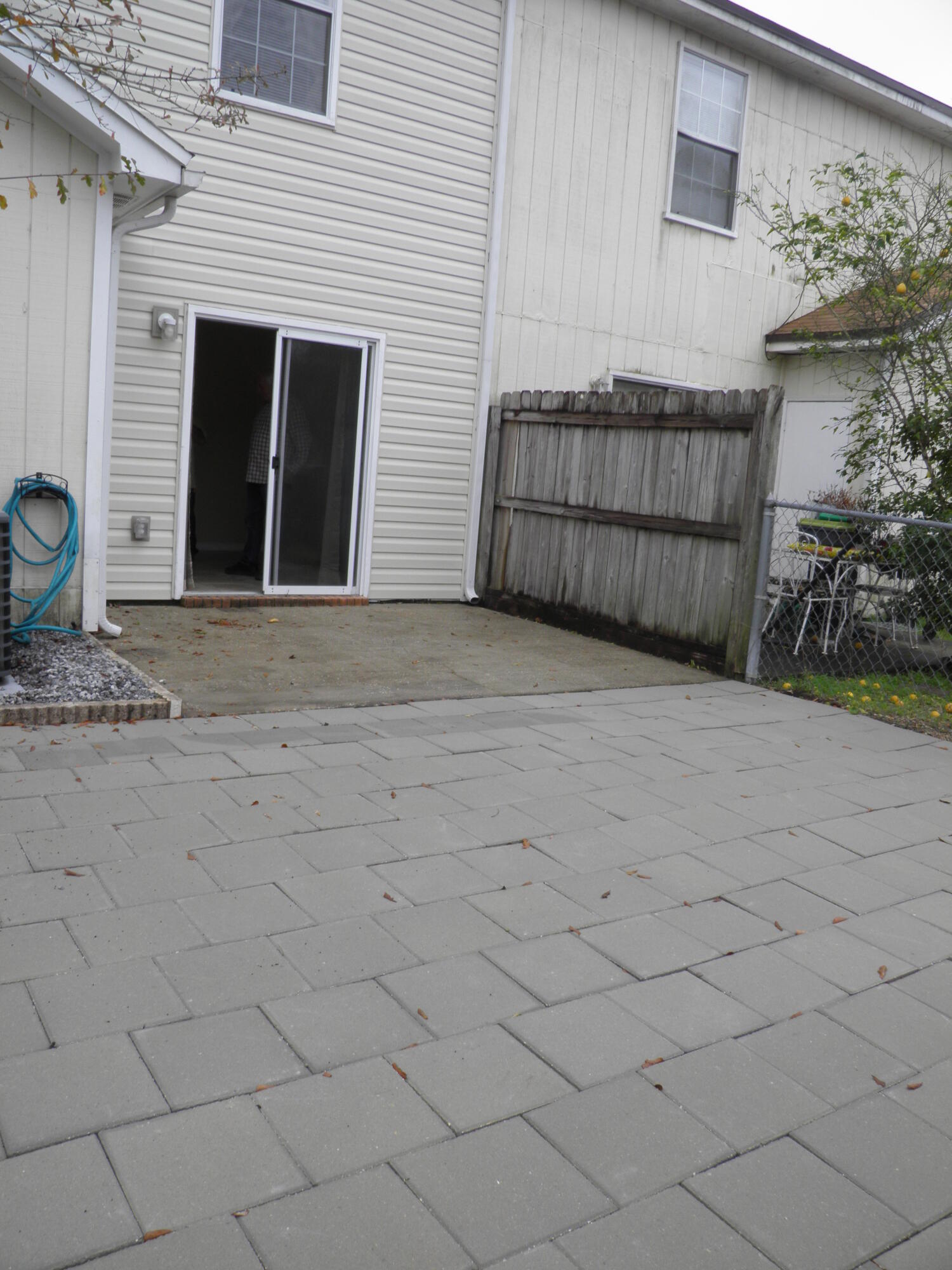 FOREST OAKS PH 1 - Residential Lease