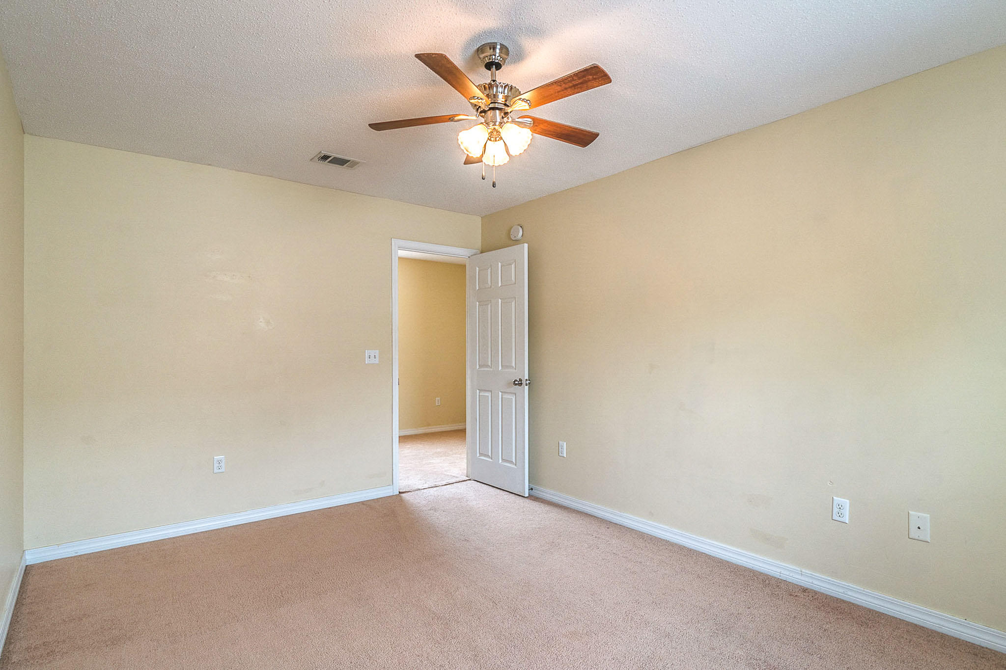 STILLWELL ESTATES - Residential