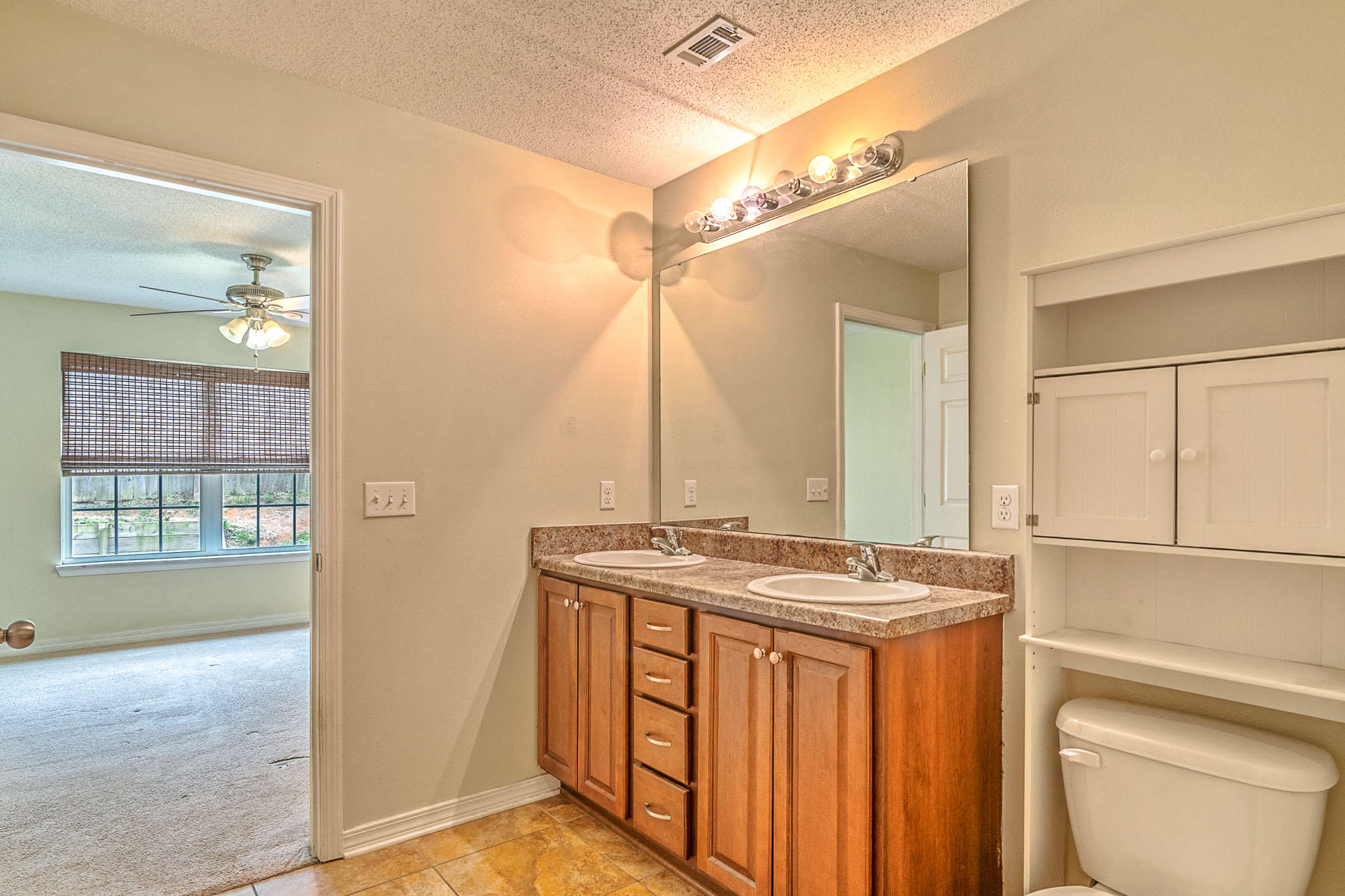 STILLWELL ESTATES - Residential