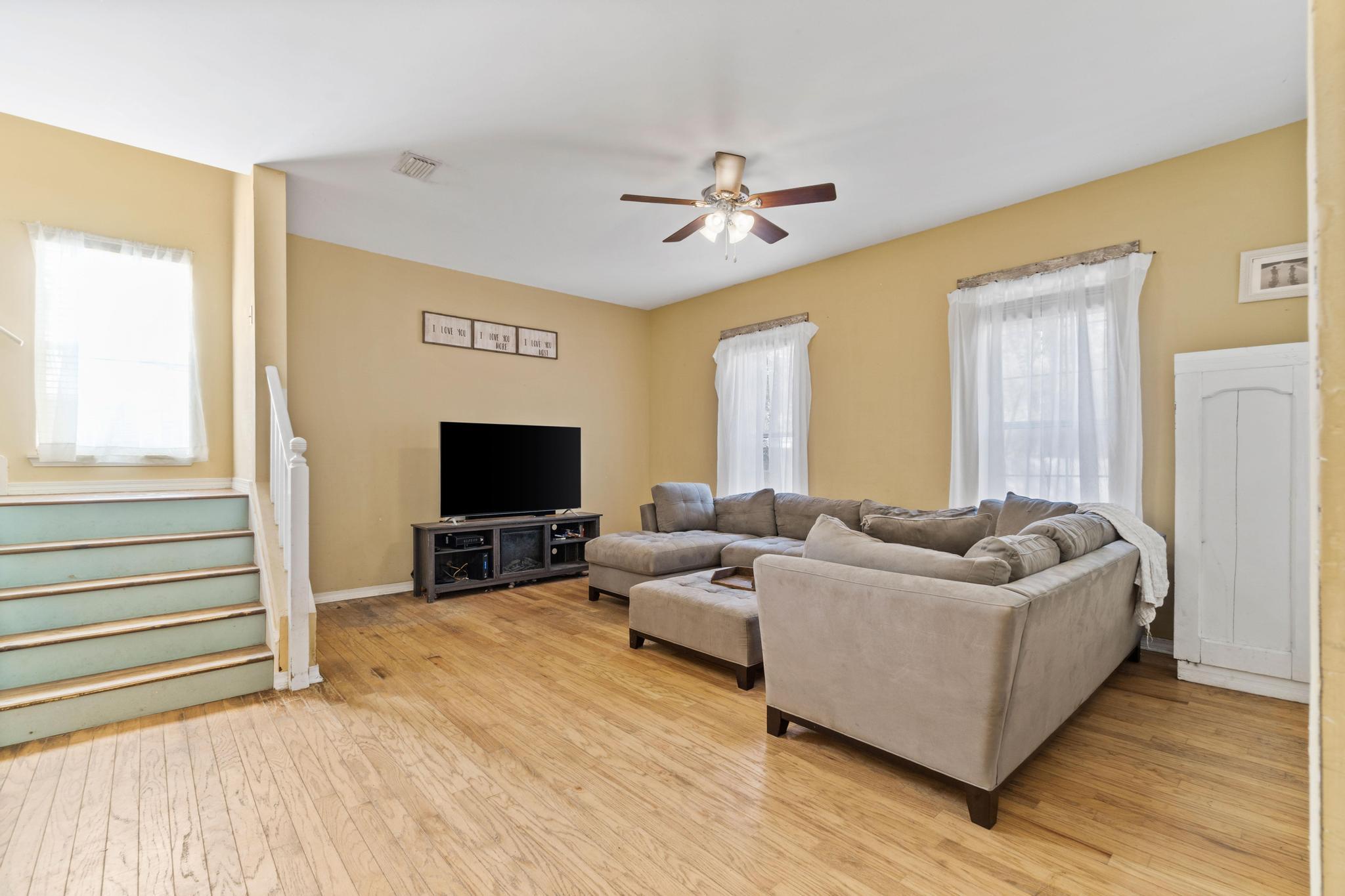 MAGNOLIA BEACH - Residential